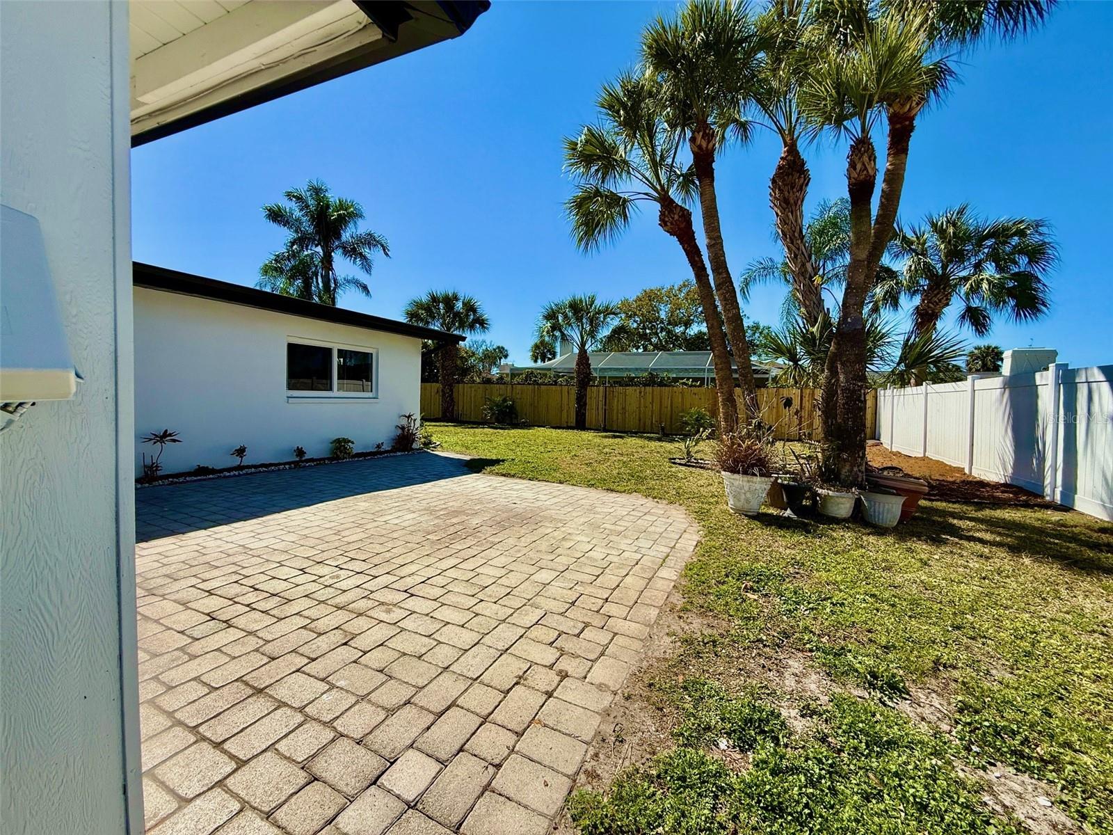 DANA SHORES UN 1 SEC - Residential Lease