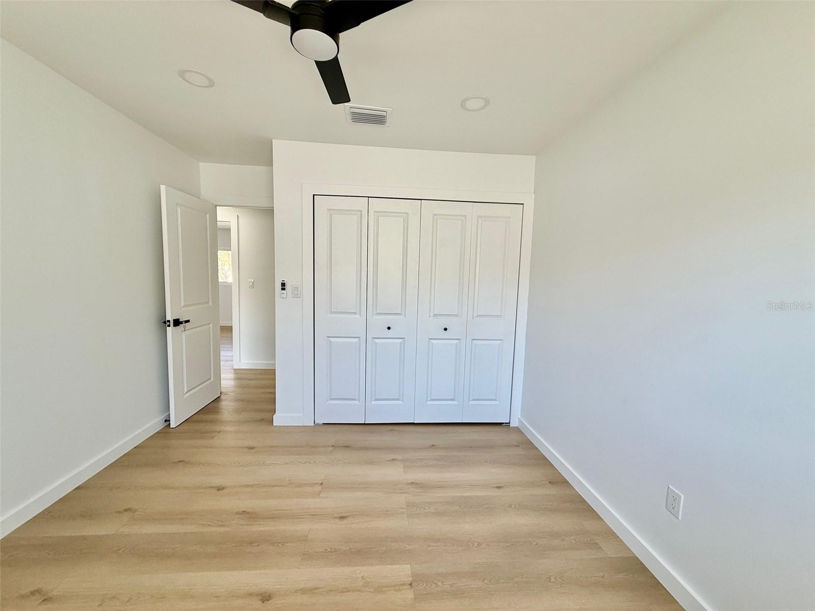 DANA SHORES UN 1 SEC - Residential Lease