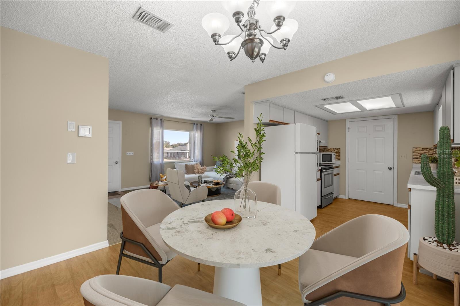 SPRUCE CRK 04 - Residential