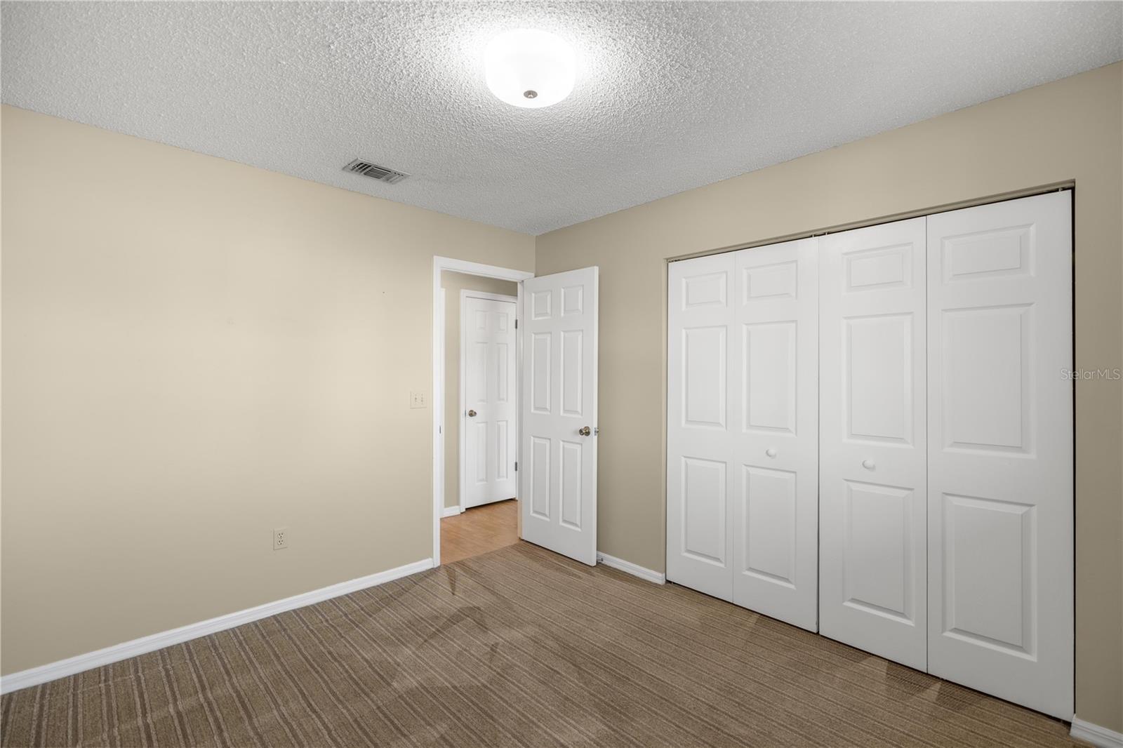 SPRUCE CRK 04 - Residential