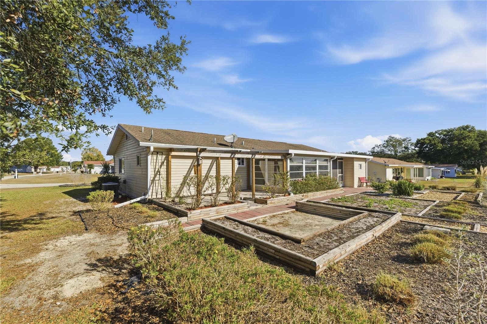 SPRUCE CRK 04 - Residential