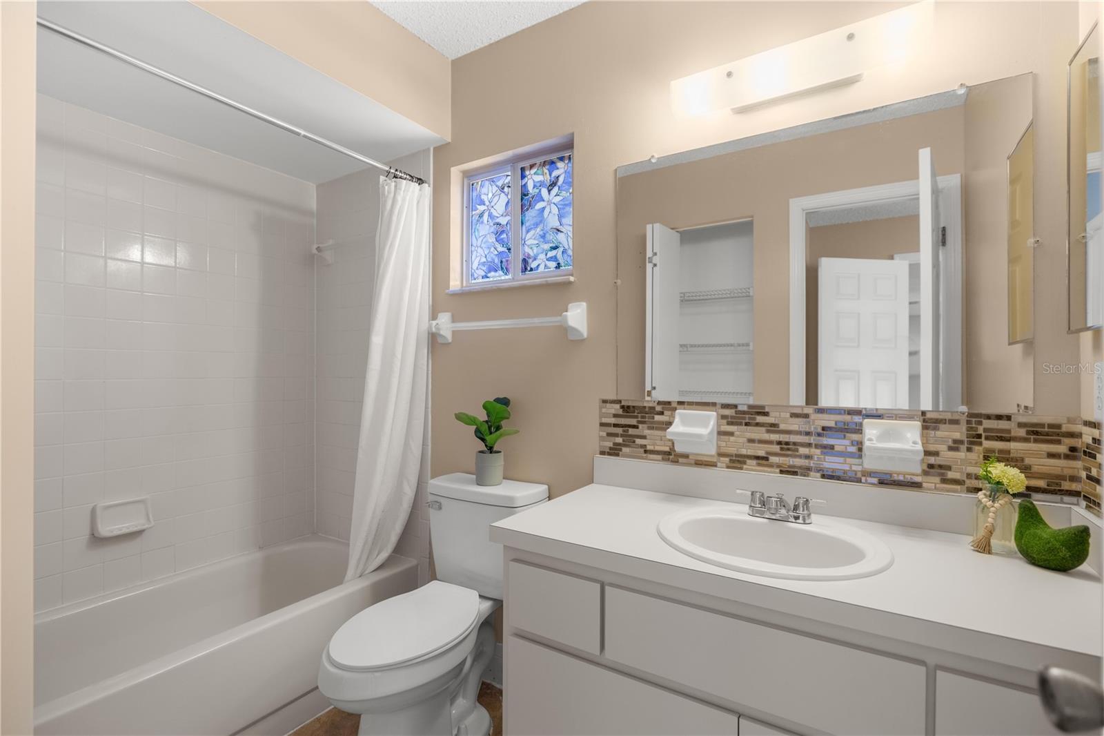 SPRUCE CRK 04 - Residential