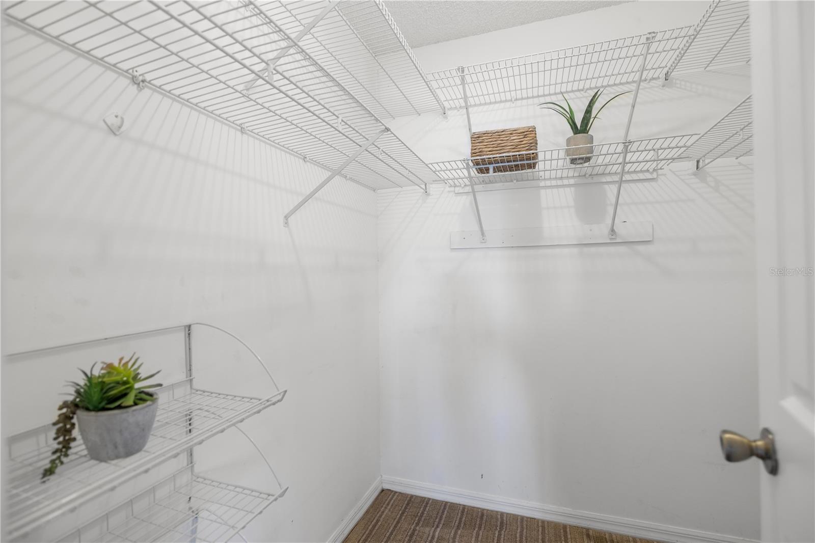 SPRUCE CRK 04 - Residential