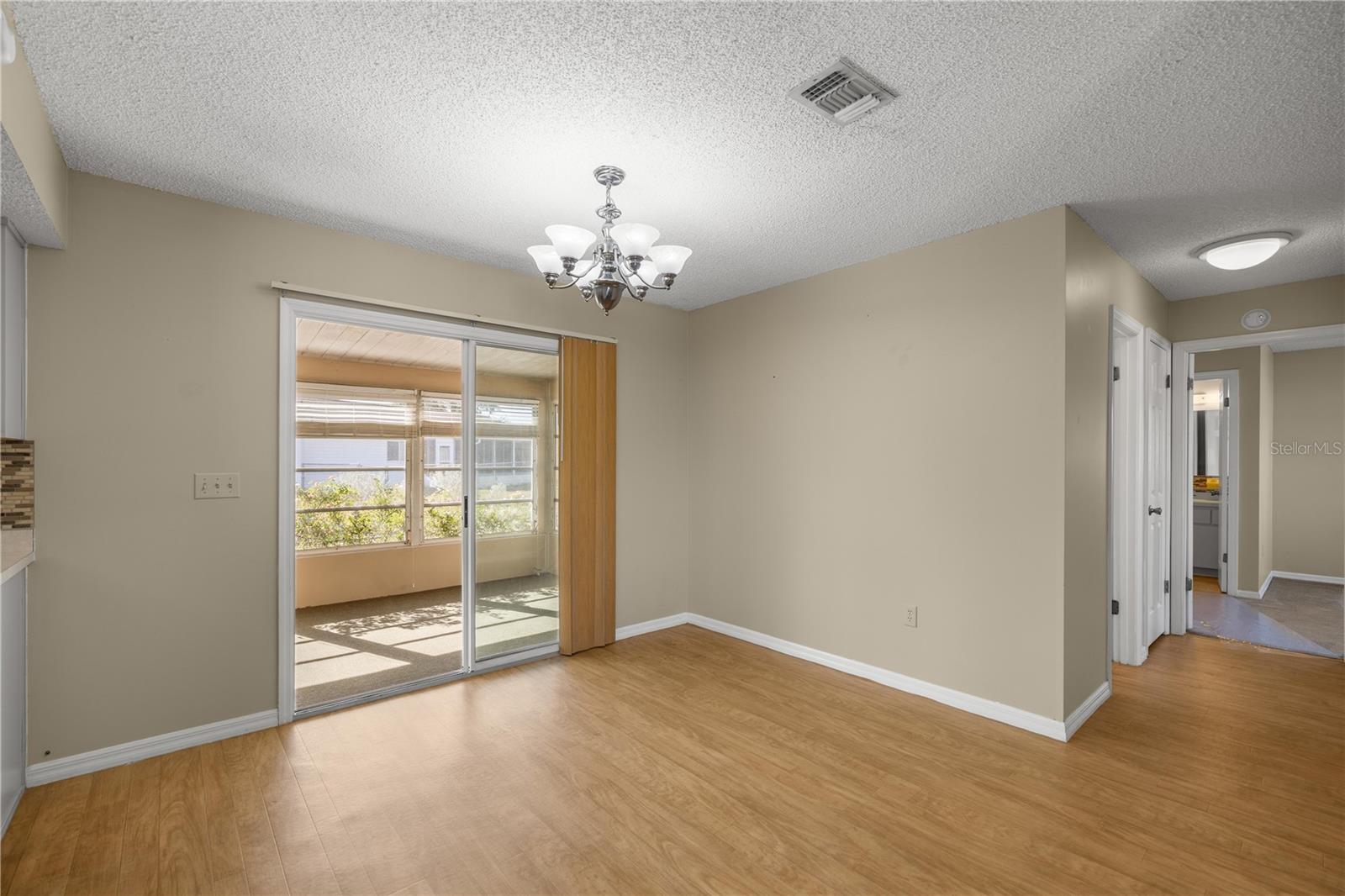 SPRUCE CRK 04 - Residential