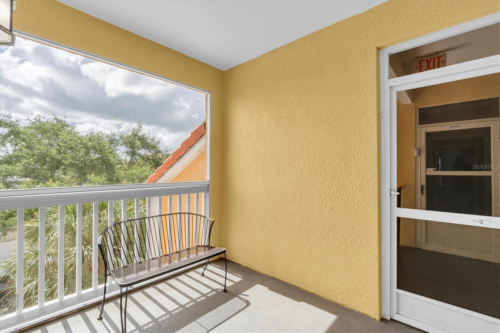 BEACHWAY CONDOS - Residential
