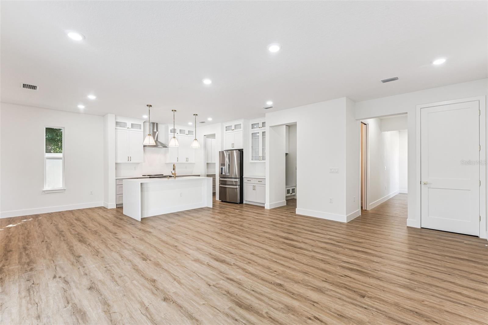 NELA ISLE - Residential