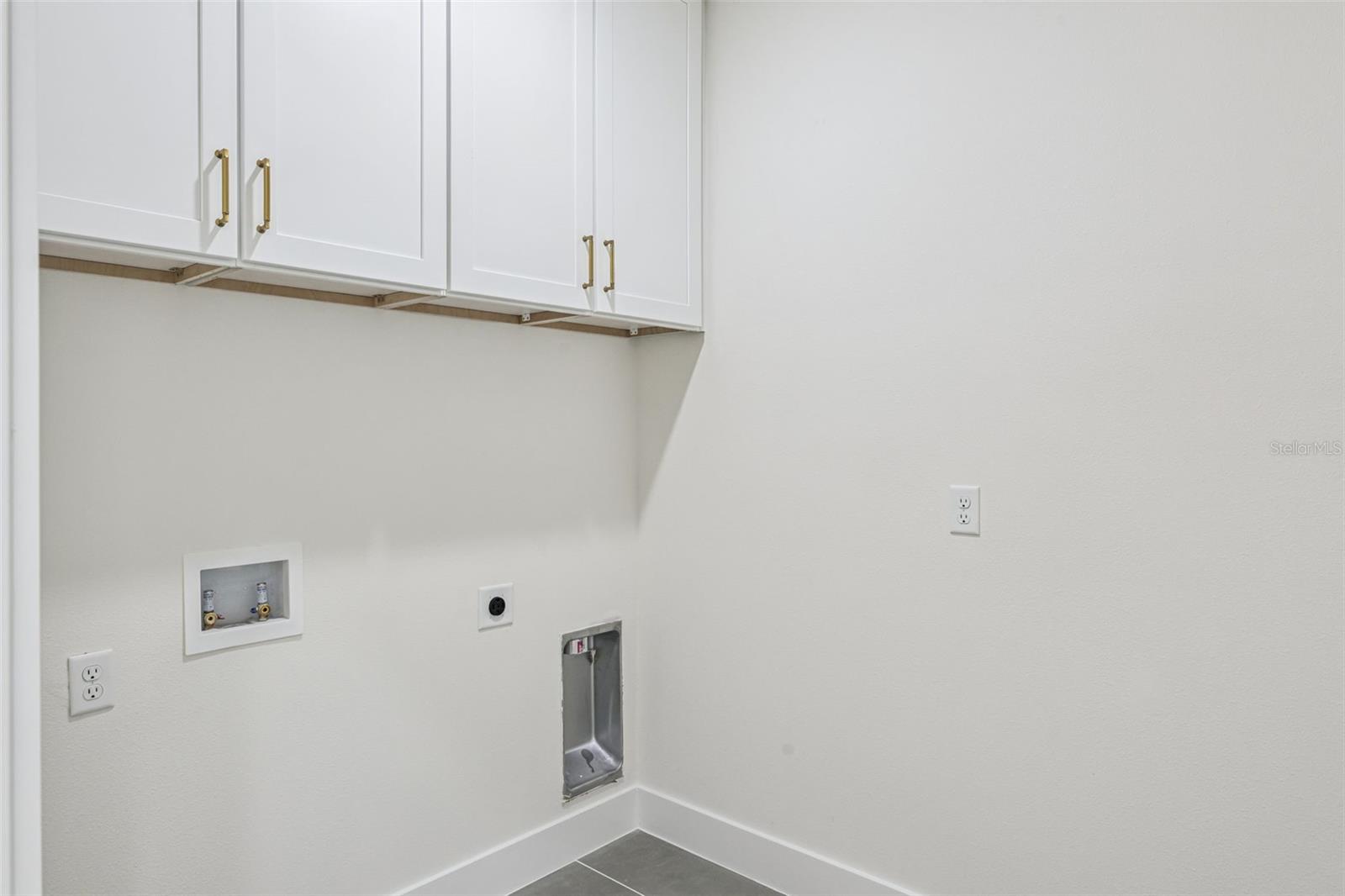 NELA ISLE - Residential