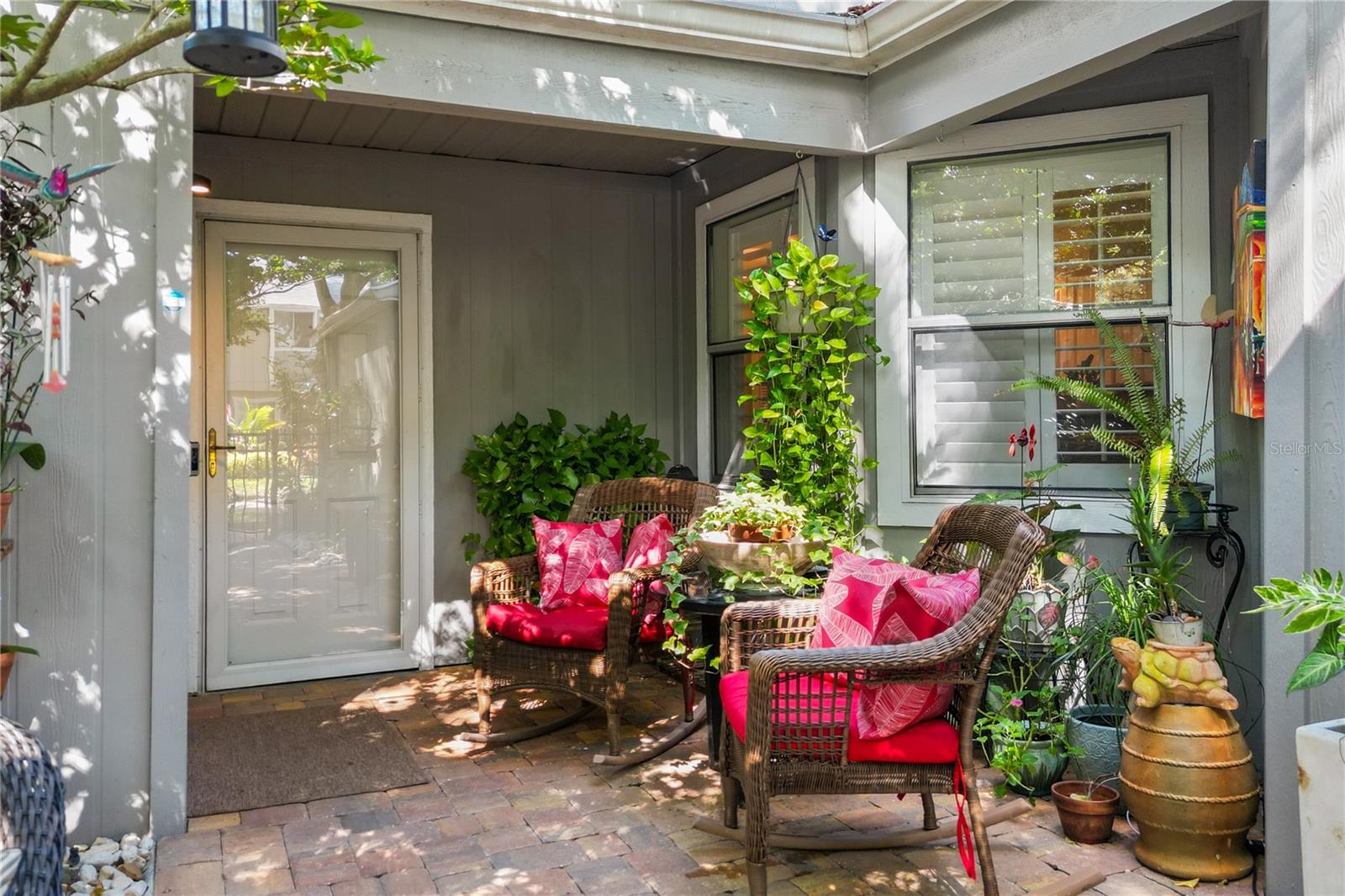 OAK HARBOUR SEC 3 A CONDO - Residential