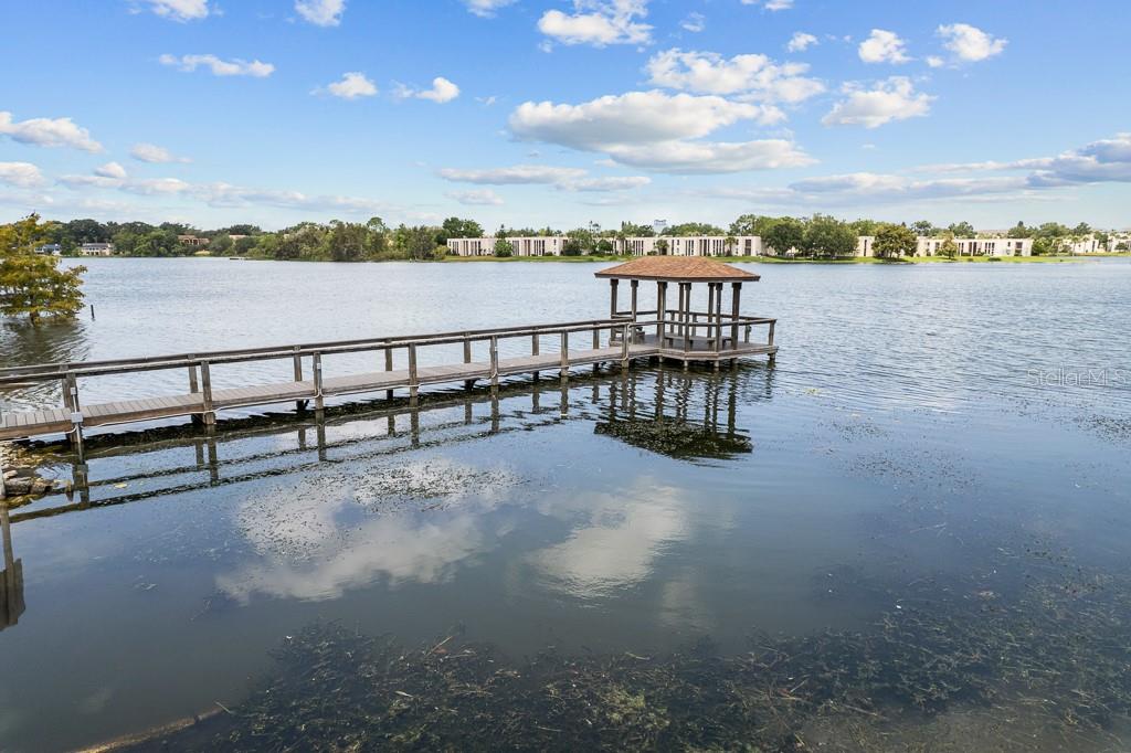 OAK HARBOUR SEC 3 A CONDO - Residential