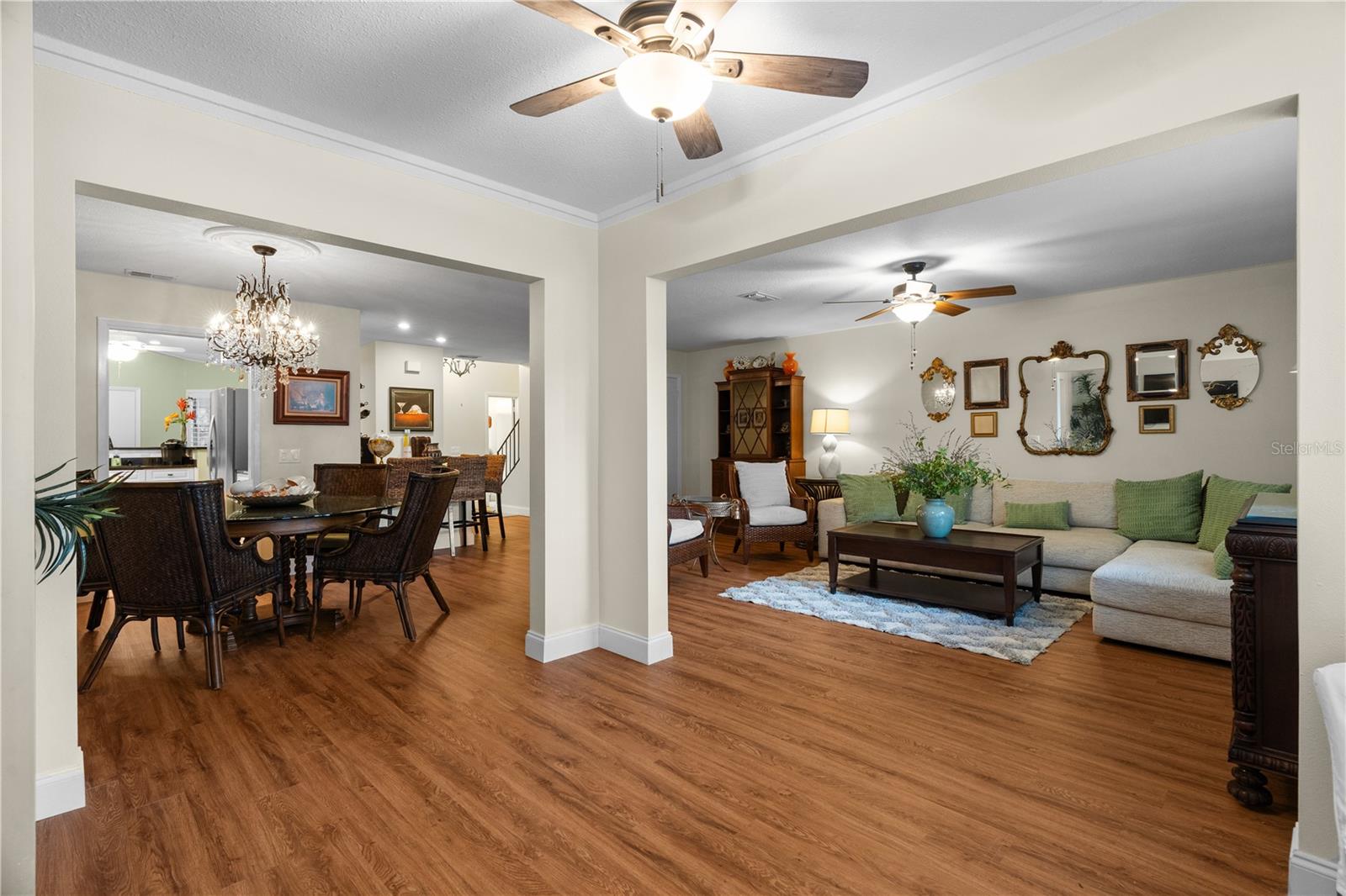 OAK HARBOUR SEC 3 A CONDO - Residential