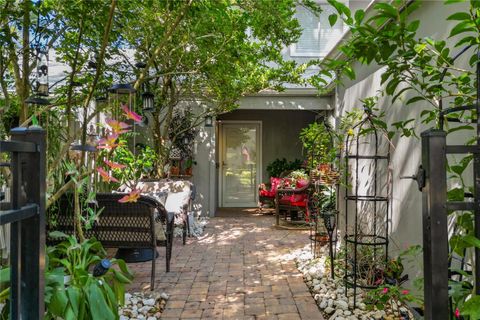 Photo of 623 Red Oak Circle #109, Altamonte Springs, FL 32701 (MLS # O6356306)