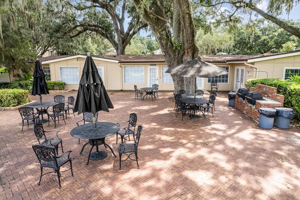 OAK HARBOUR SEC 3 A CONDO - Residential