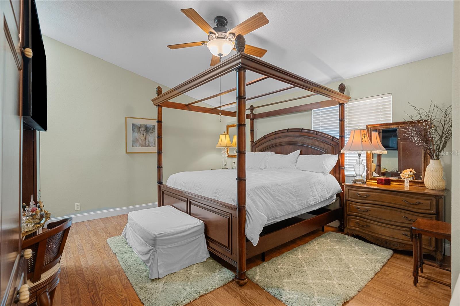 OAK HARBOUR SEC 3 A CONDO - Residential