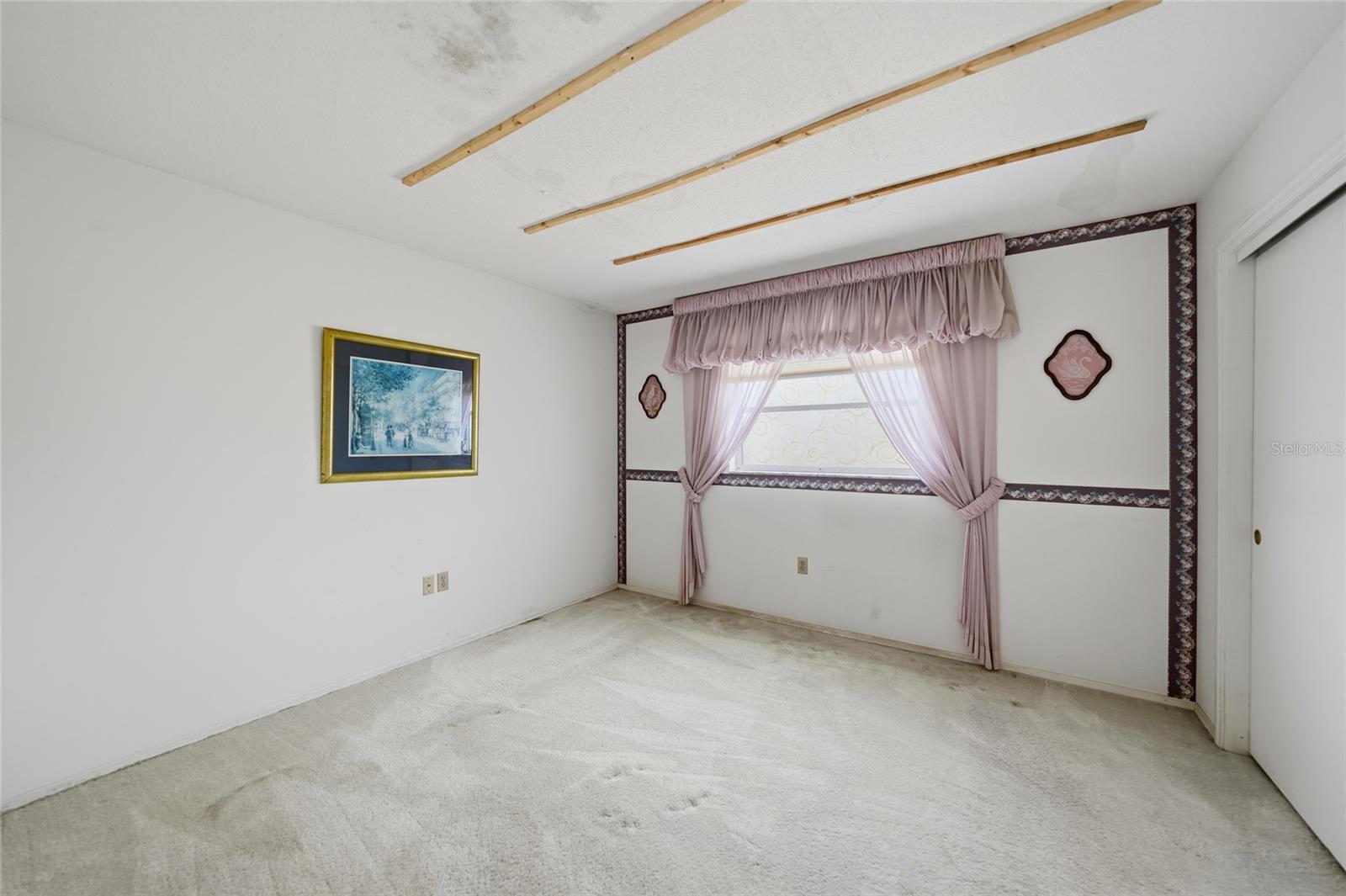 ENGLEWOOD ISLES SUB - Residential