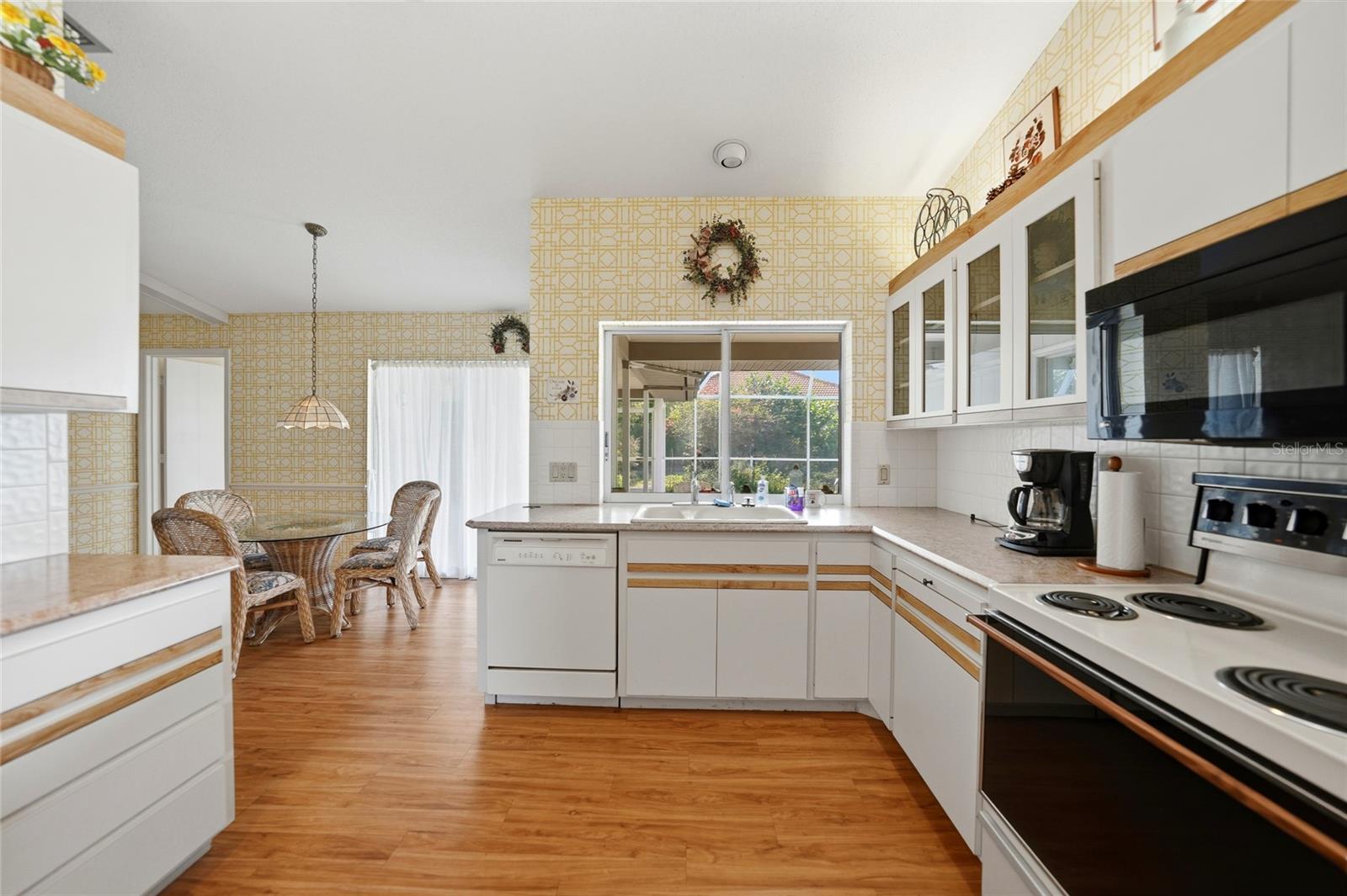 ENGLEWOOD ISLES SUB - Residential