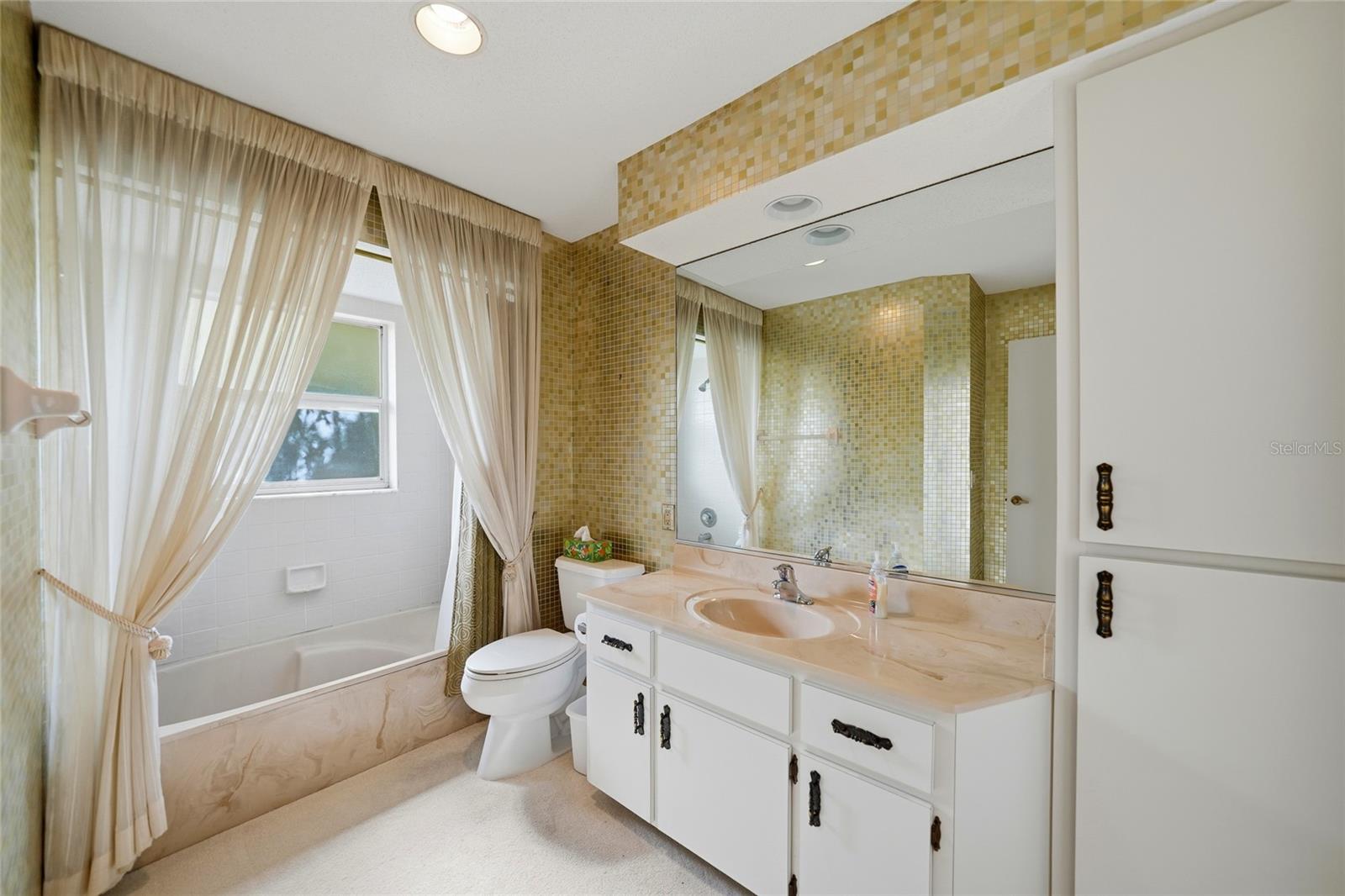 ENGLEWOOD ISLES SUB - Residential