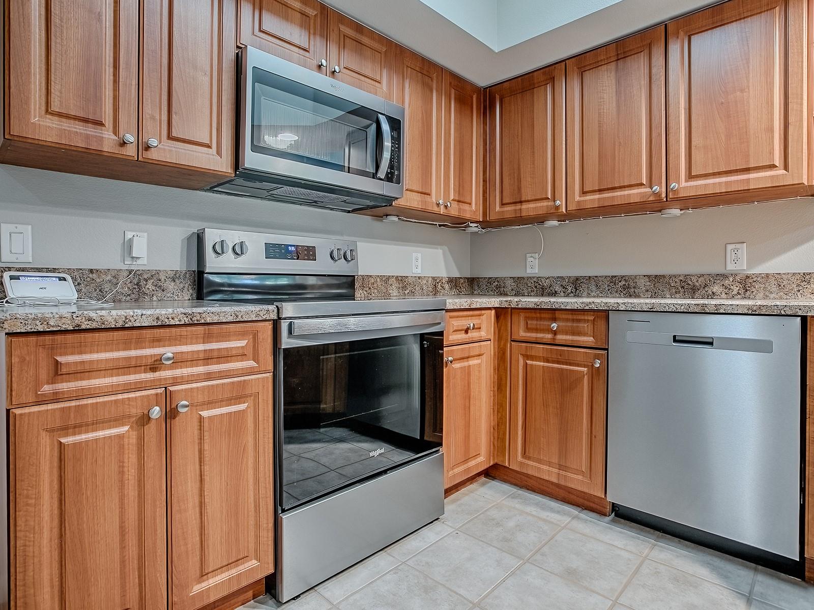 DORY VILLAS/LK MIONA - Residential