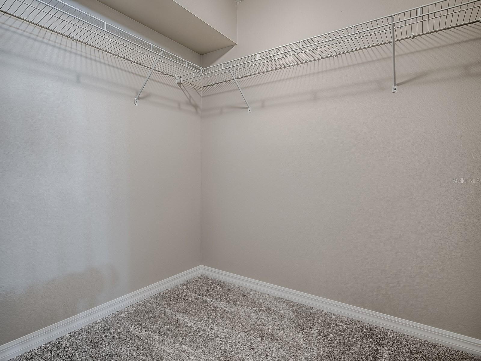 DORY VILLAS/LK MIONA - Residential