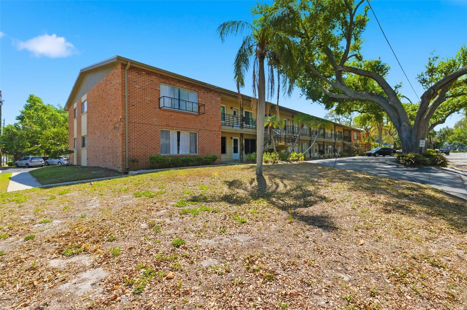 KENWOOD GARDEN APTS CO-OP - Residential