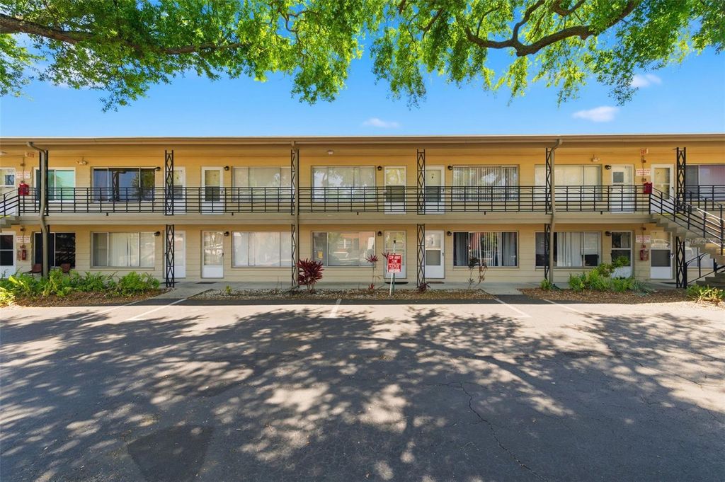 Photo of 1257 Drew Street #14, Clearwater, FL 33755 (MLS # TB8491536)