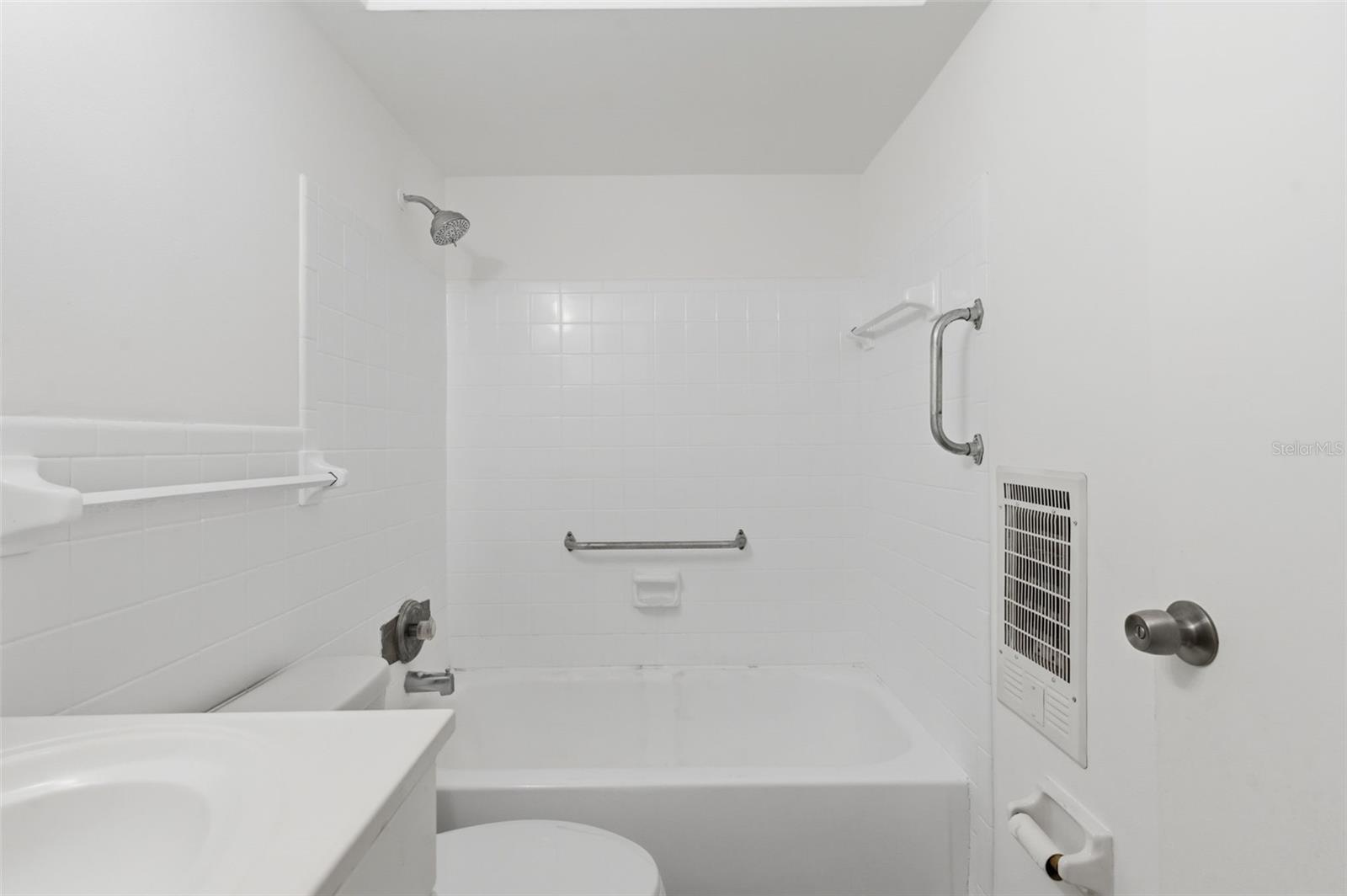 KENWOOD GARDEN APTS CO-OP - Residential