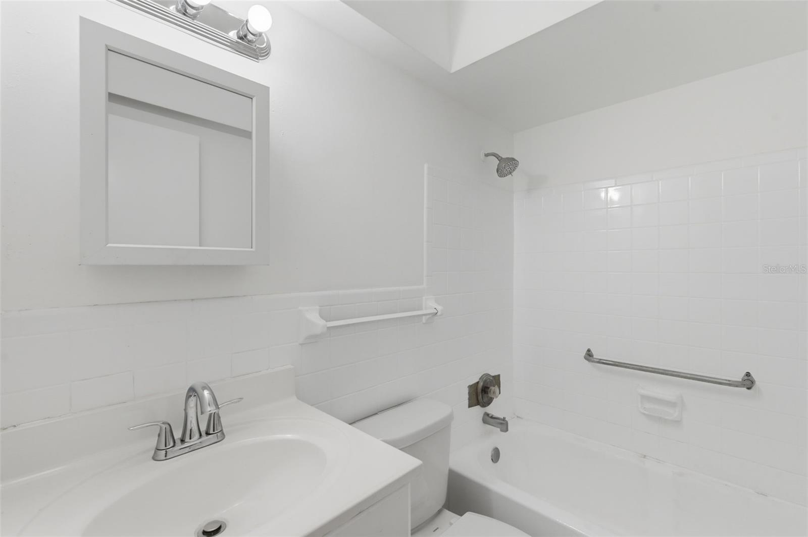 KENWOOD GARDEN APTS CO-OP - Residential