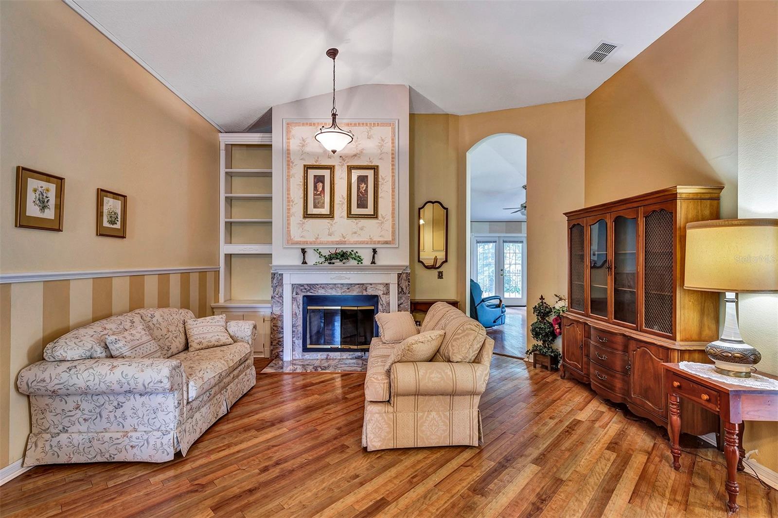 SAVANNAH OAKS - Residential