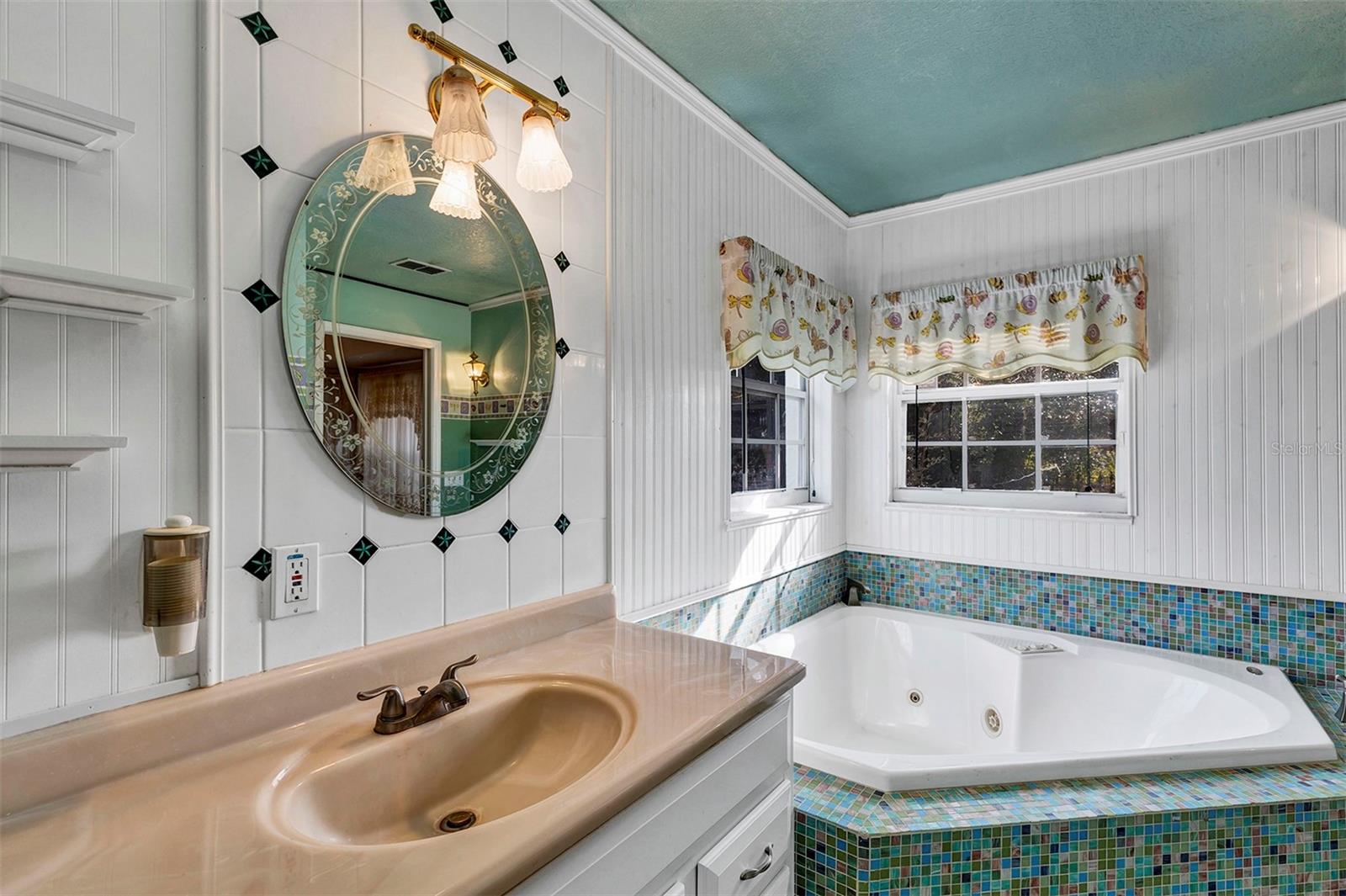 SAVANNAH OAKS - Residential