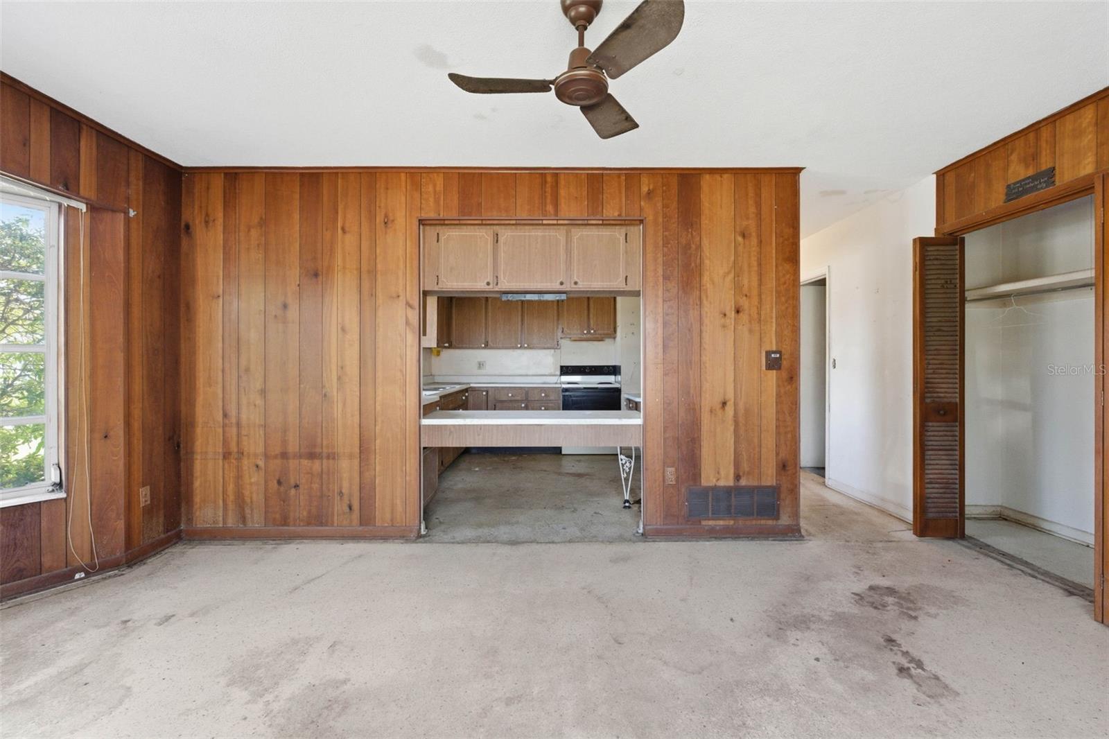 FAIRWAY ESTATES 7TH ADD - Residential