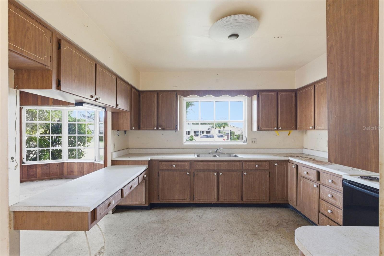 FAIRWAY ESTATES 7TH ADD - Residential