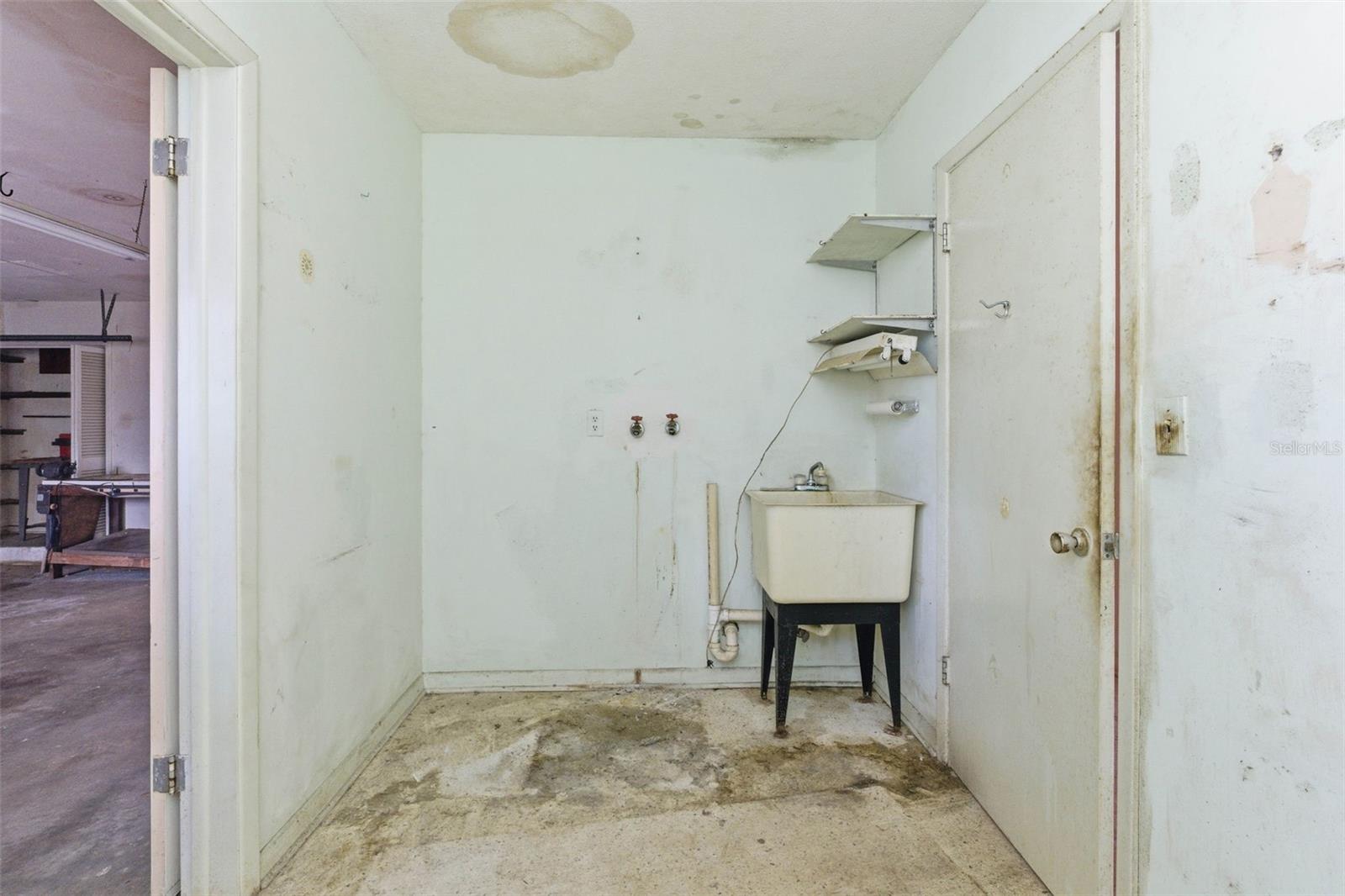 FAIRWAY ESTATES 7TH ADD - Residential