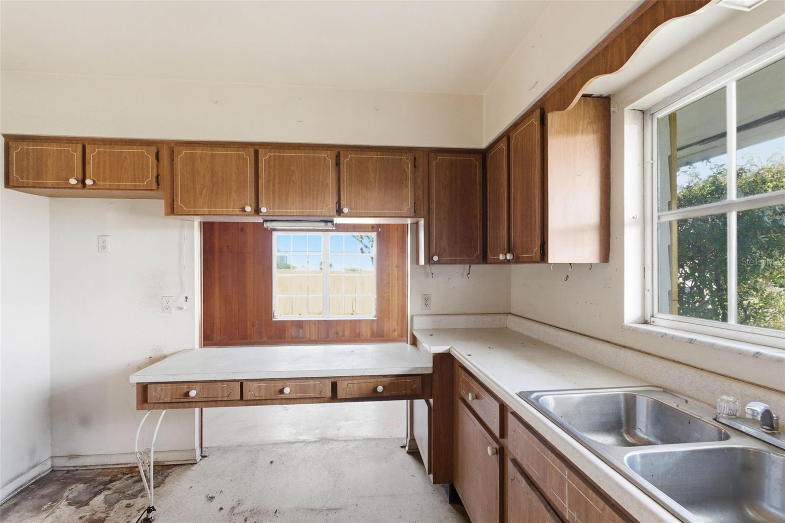 FAIRWAY ESTATES 7TH ADD - Residential