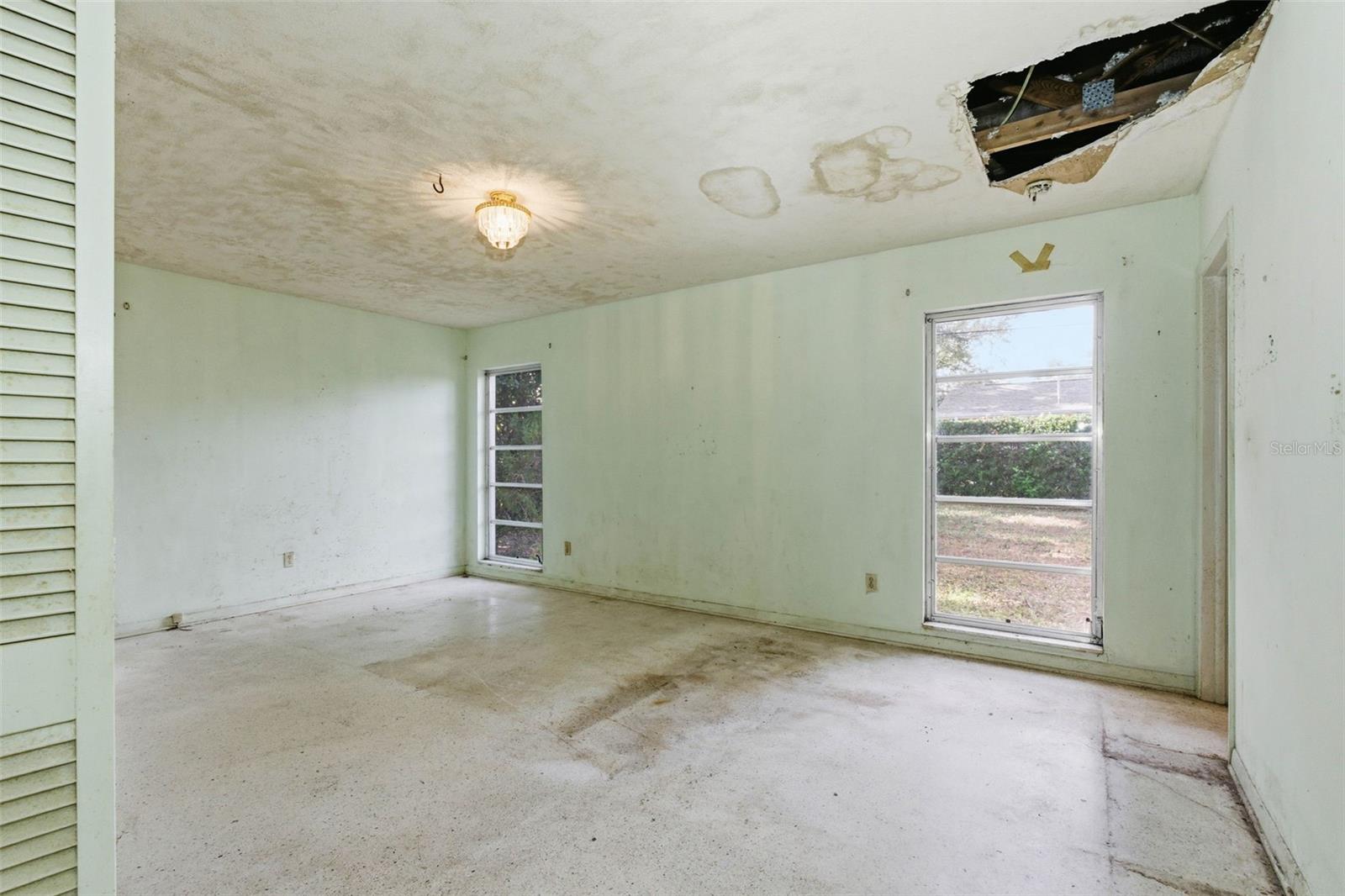 FAIRWAY ESTATES 7TH ADD - Residential