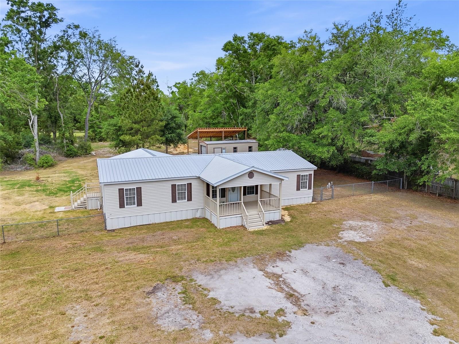 TRI-CITY OAKS - Residential