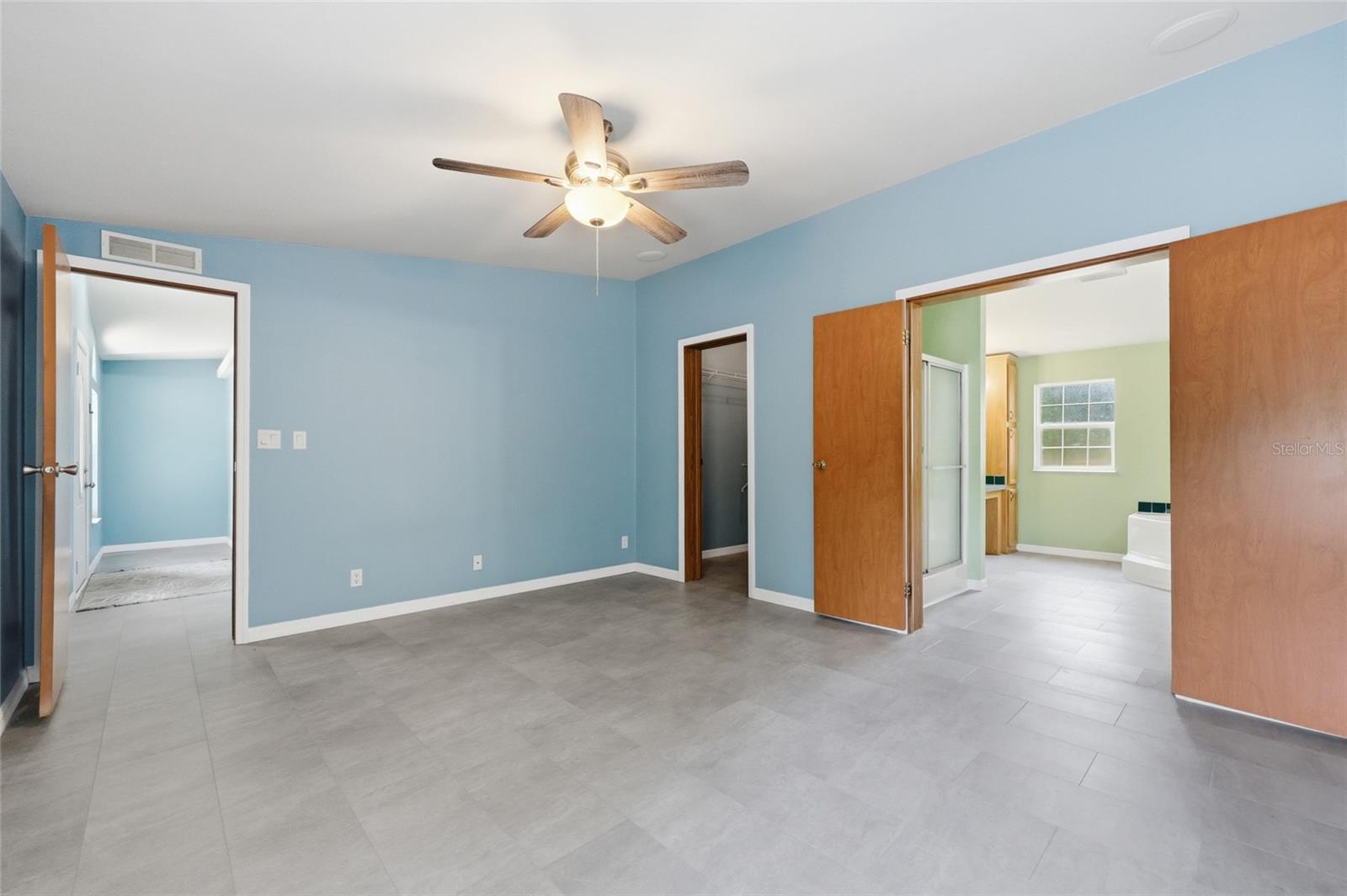 TRI-CITY OAKS - Residential