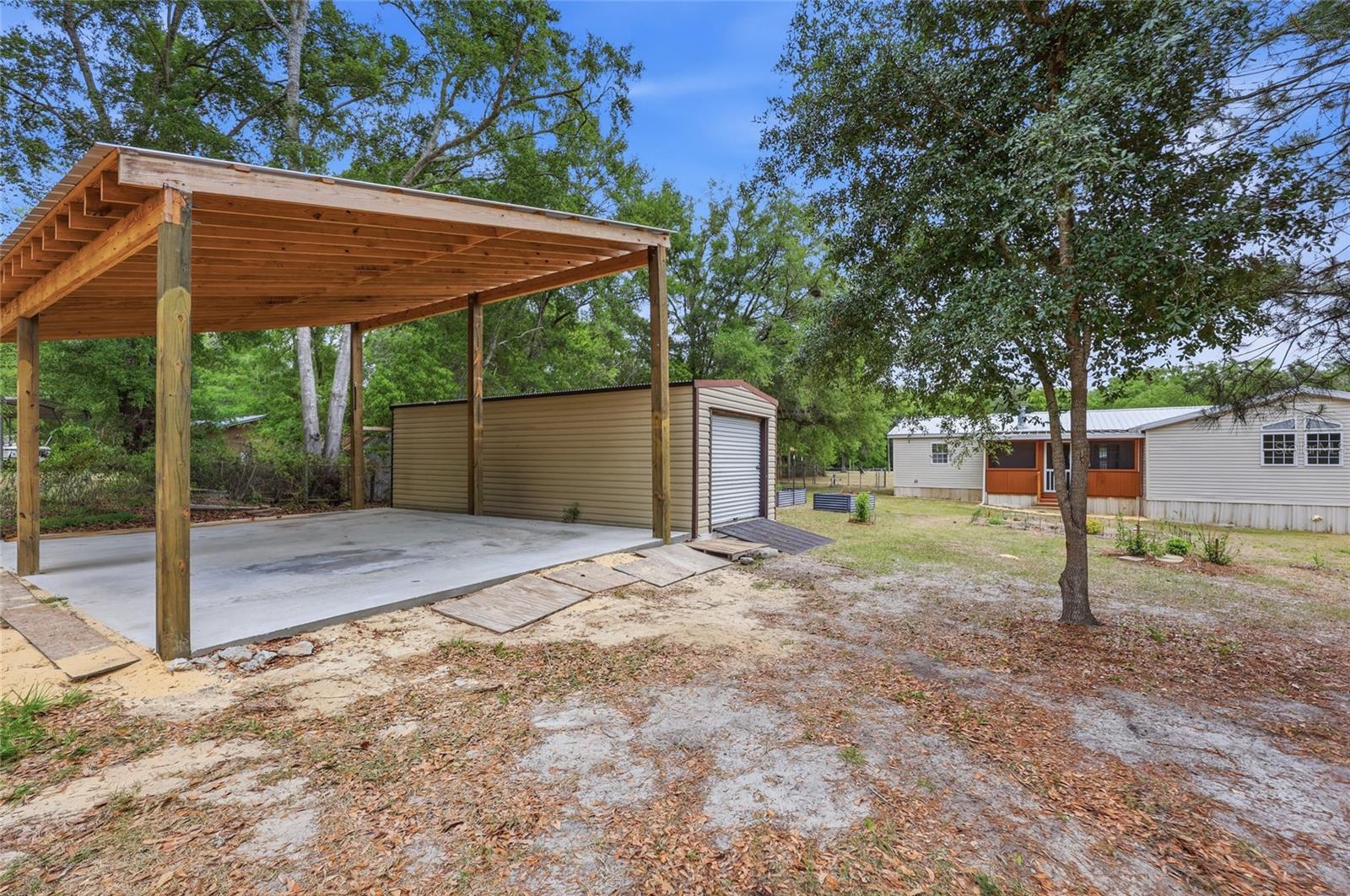 TRI-CITY OAKS - Residential