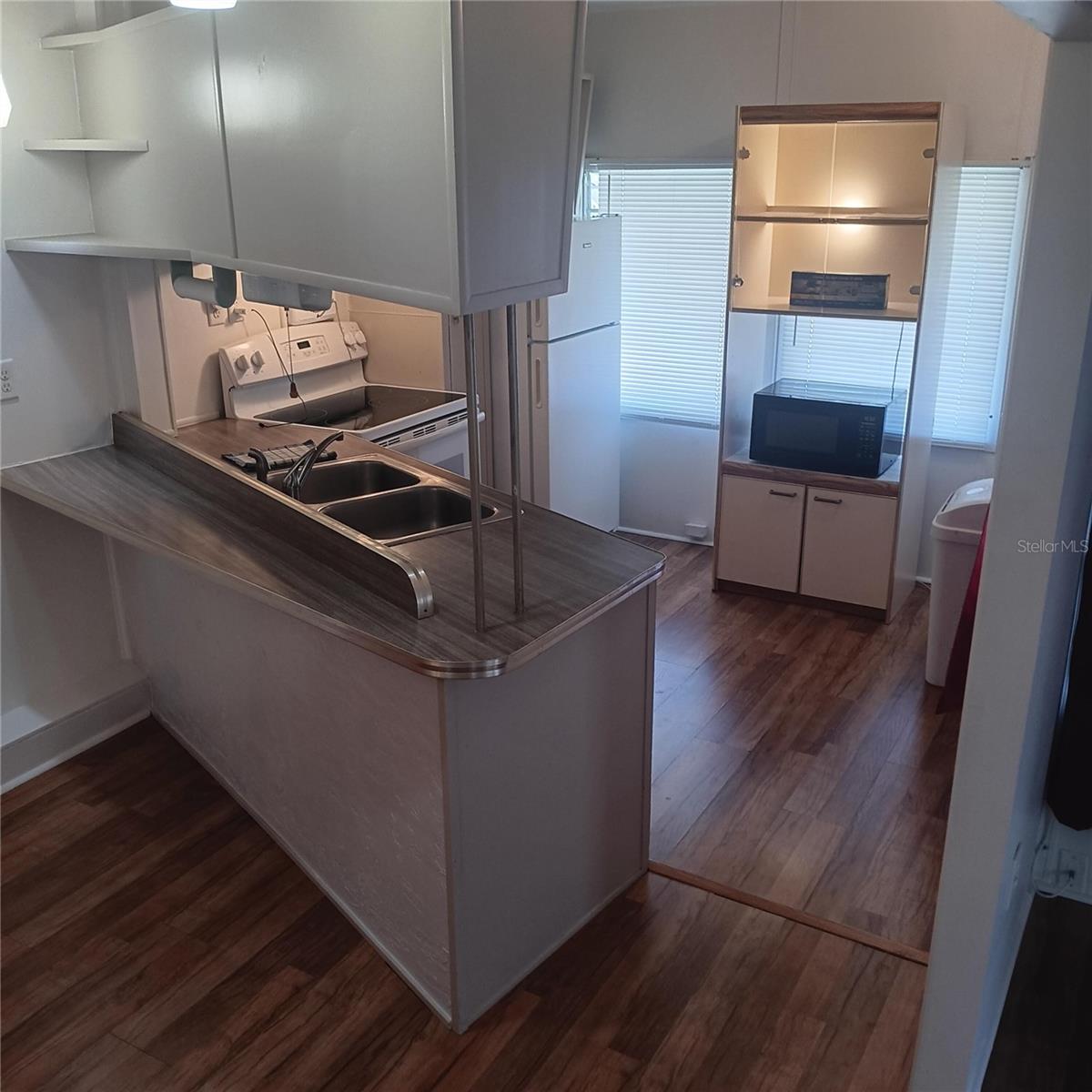 FAIR LANE ACRES THIRD ADD - Residential Lease