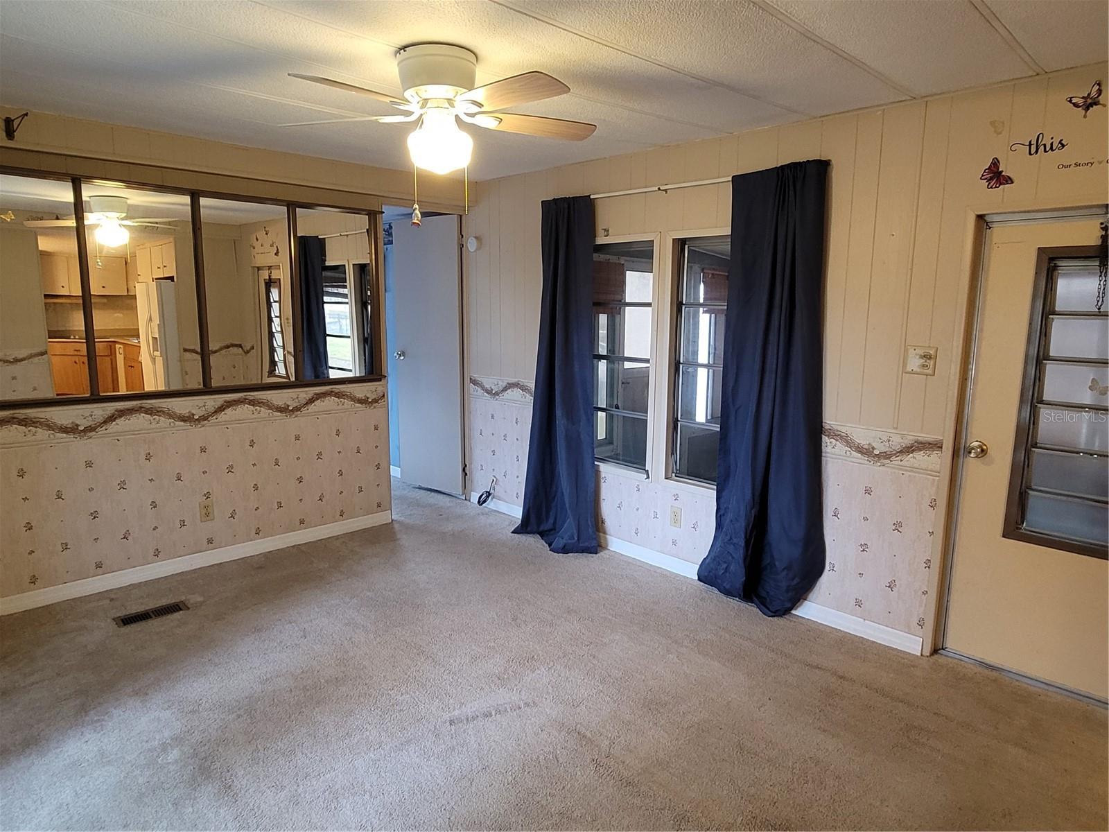 HOLIDAY MOB ESTATES 2ND ADD - Residential Lease