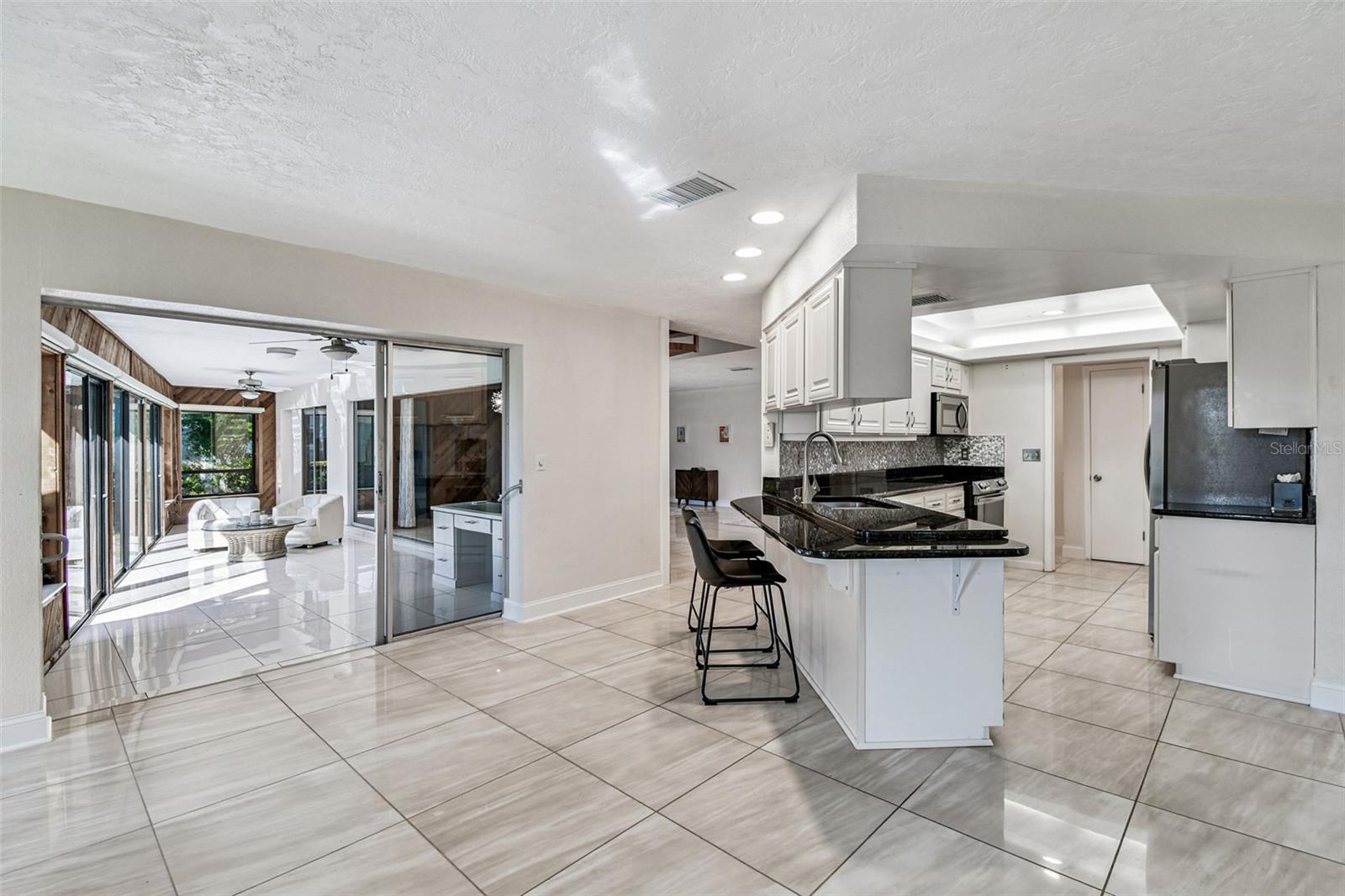 PARADISE ISLAND 4TH ADD - Residential