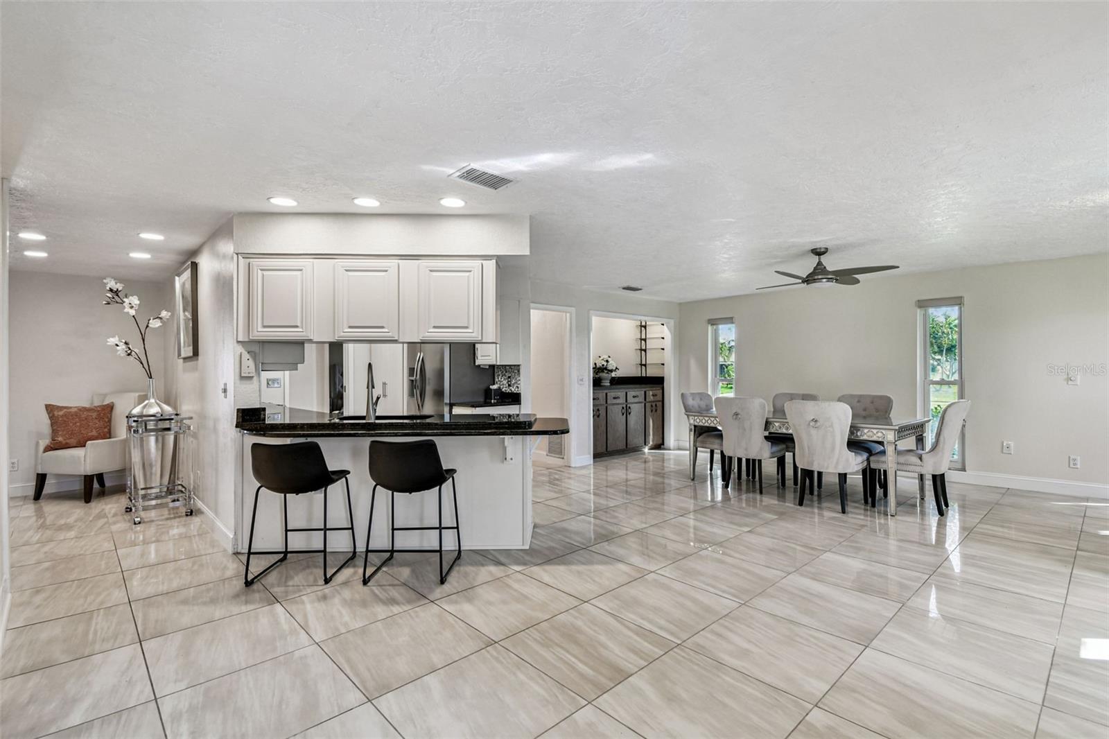 PARADISE ISLAND 4TH ADD - Residential