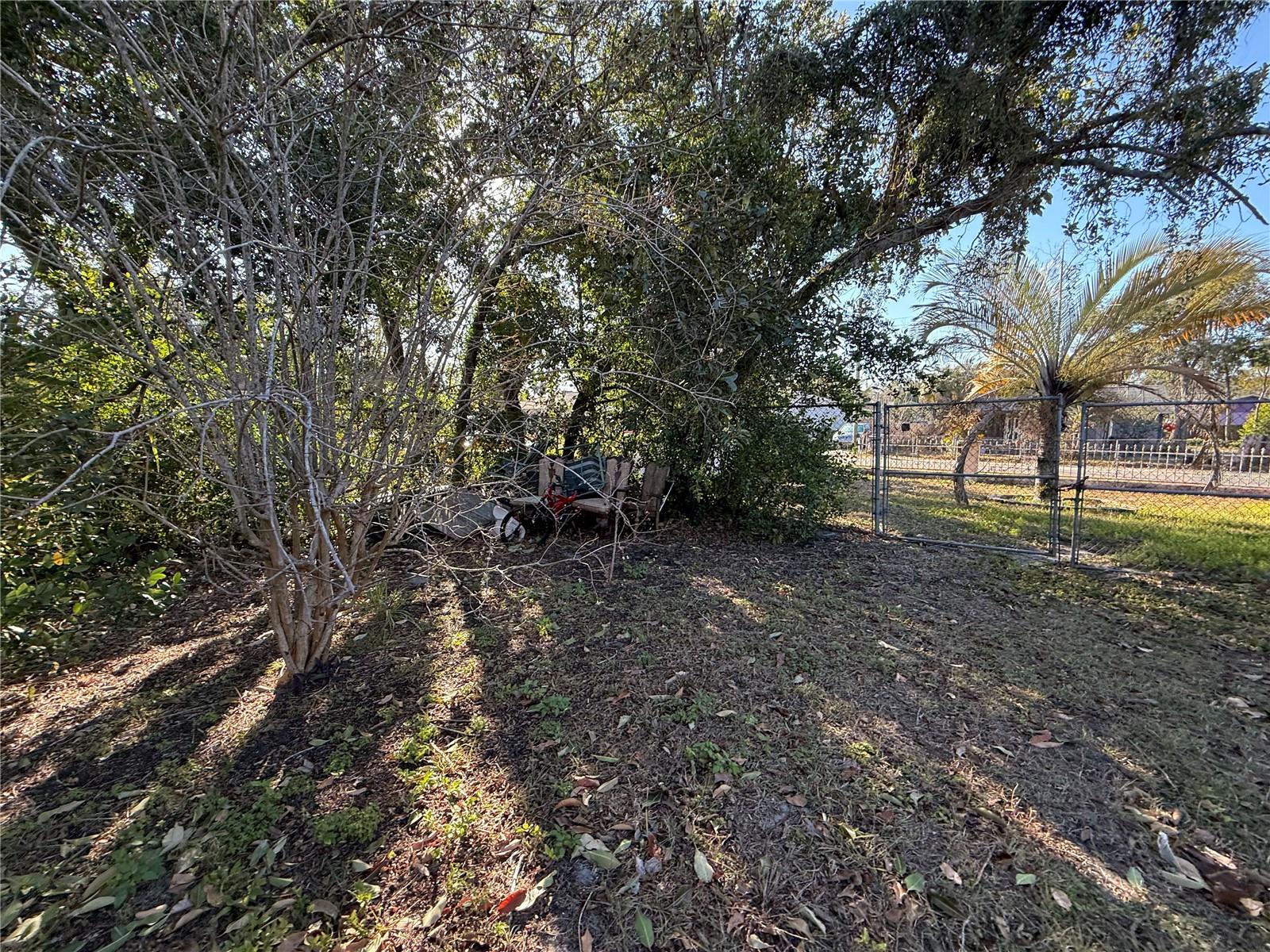 3206 E GIDDENS AVENUE