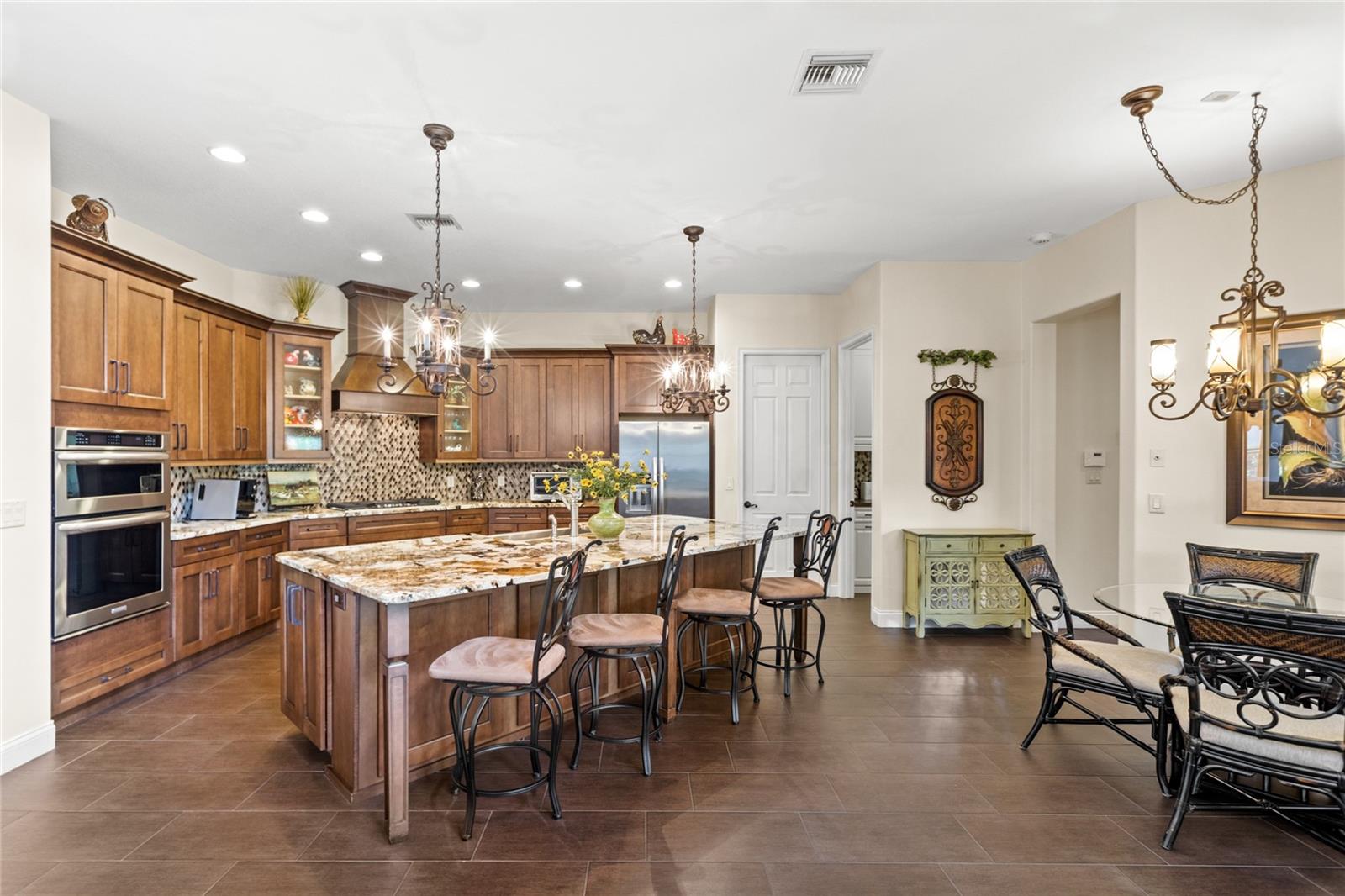 8424 LAKE BURDEN CIRCLE