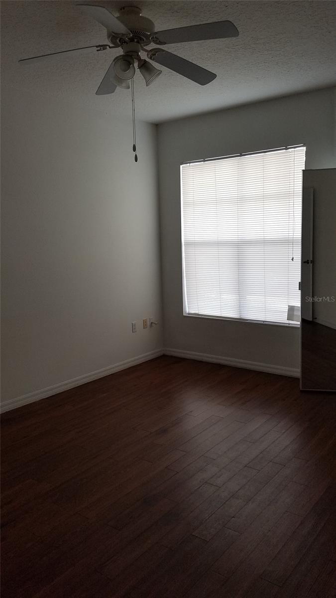 PALMS CLUB CONDO - Residential Lease