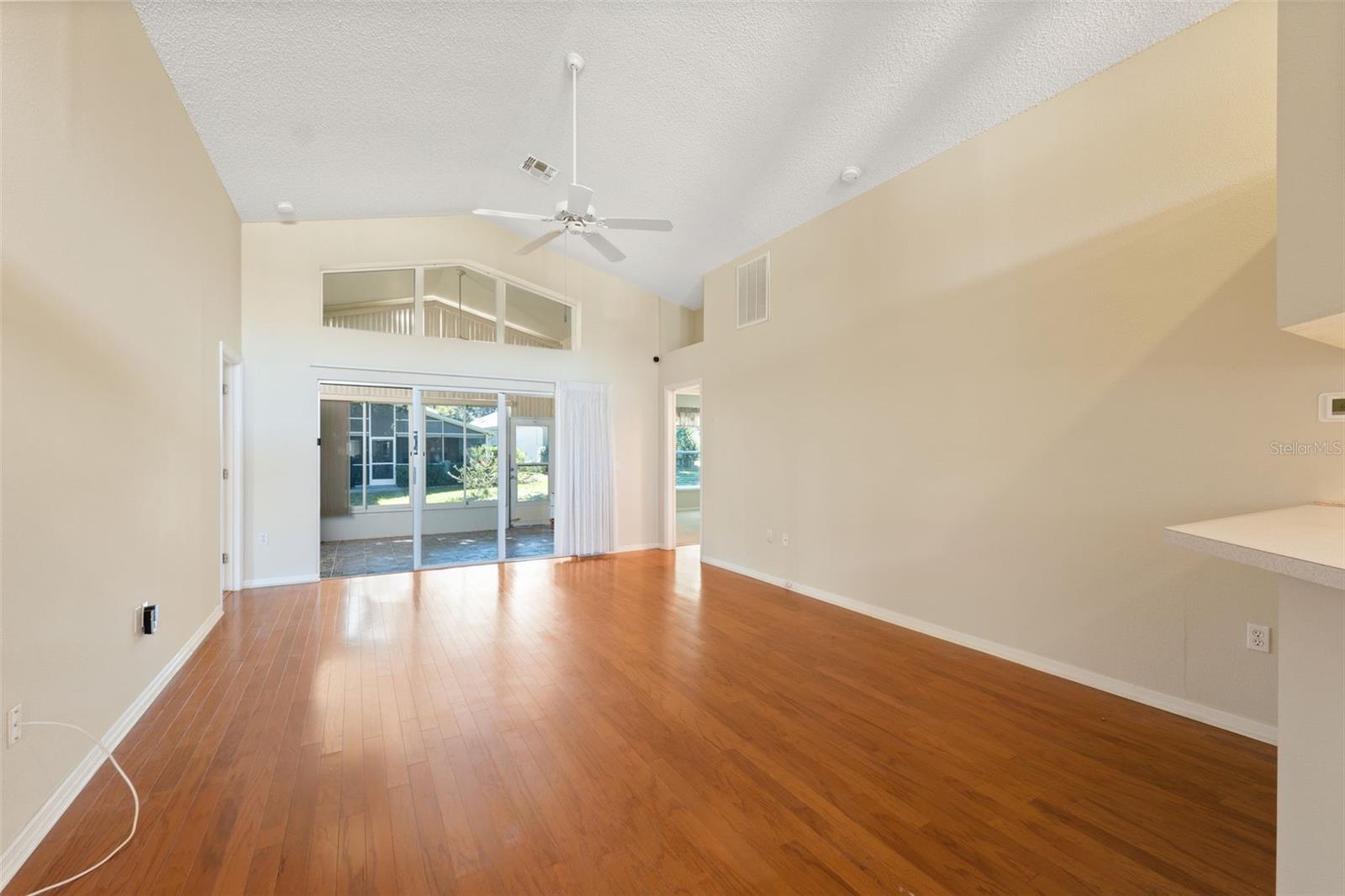 WELLINGTON AT SEVEN HILLS PH 4 - Residential