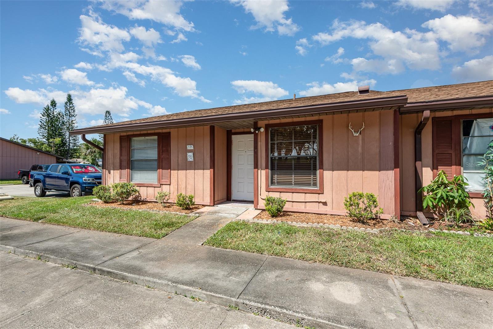 89 FREMONT AVENUE 504