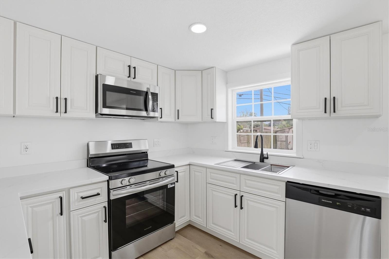 CAPE CAY - Residential