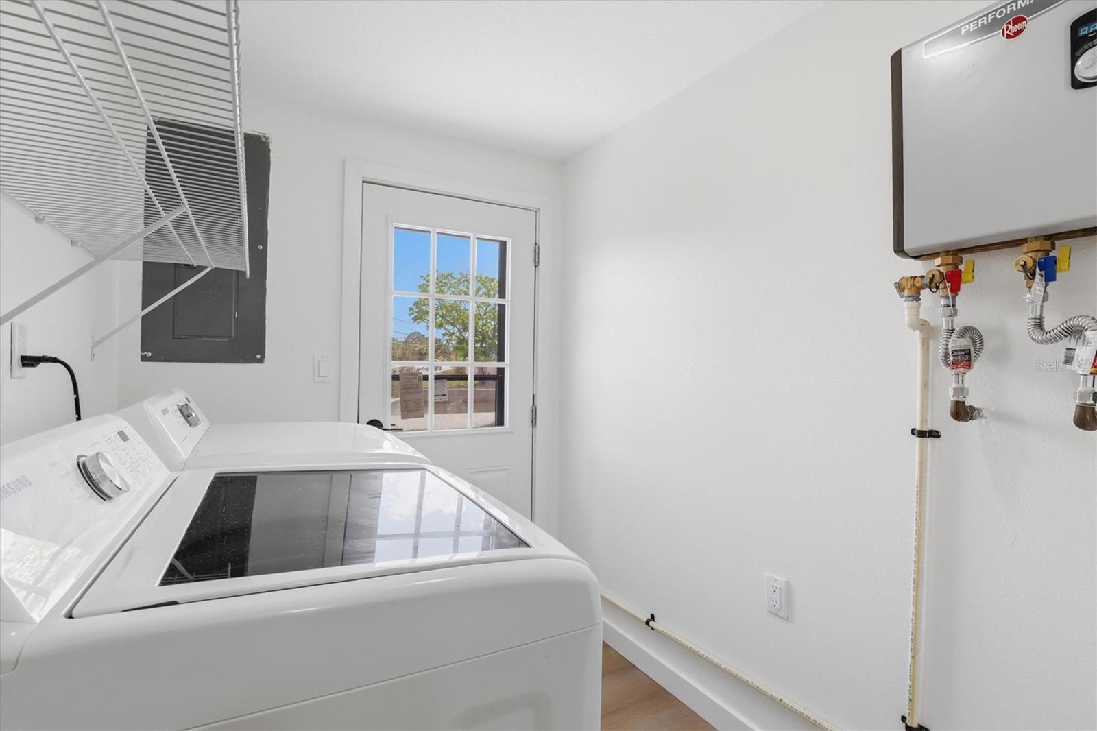 CAPE CAY - Residential