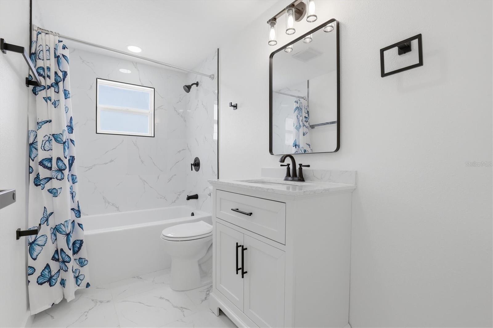 CAPE CAY - Residential