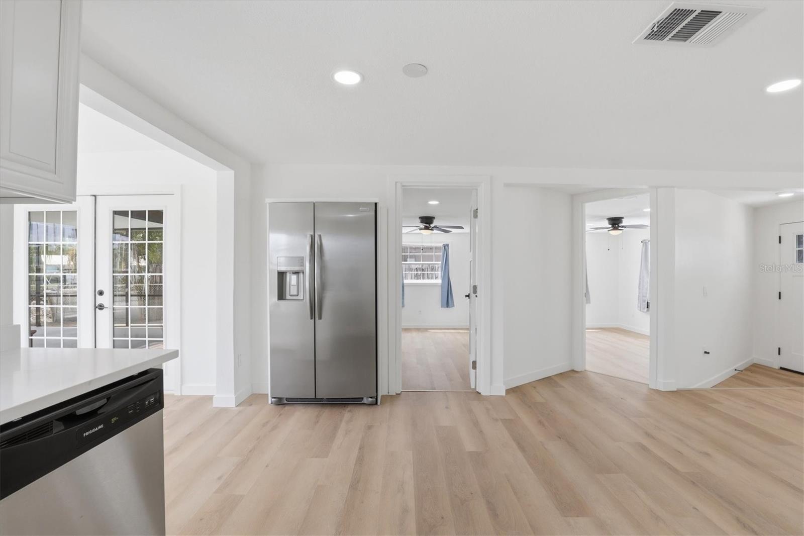 CAPE CAY - Residential