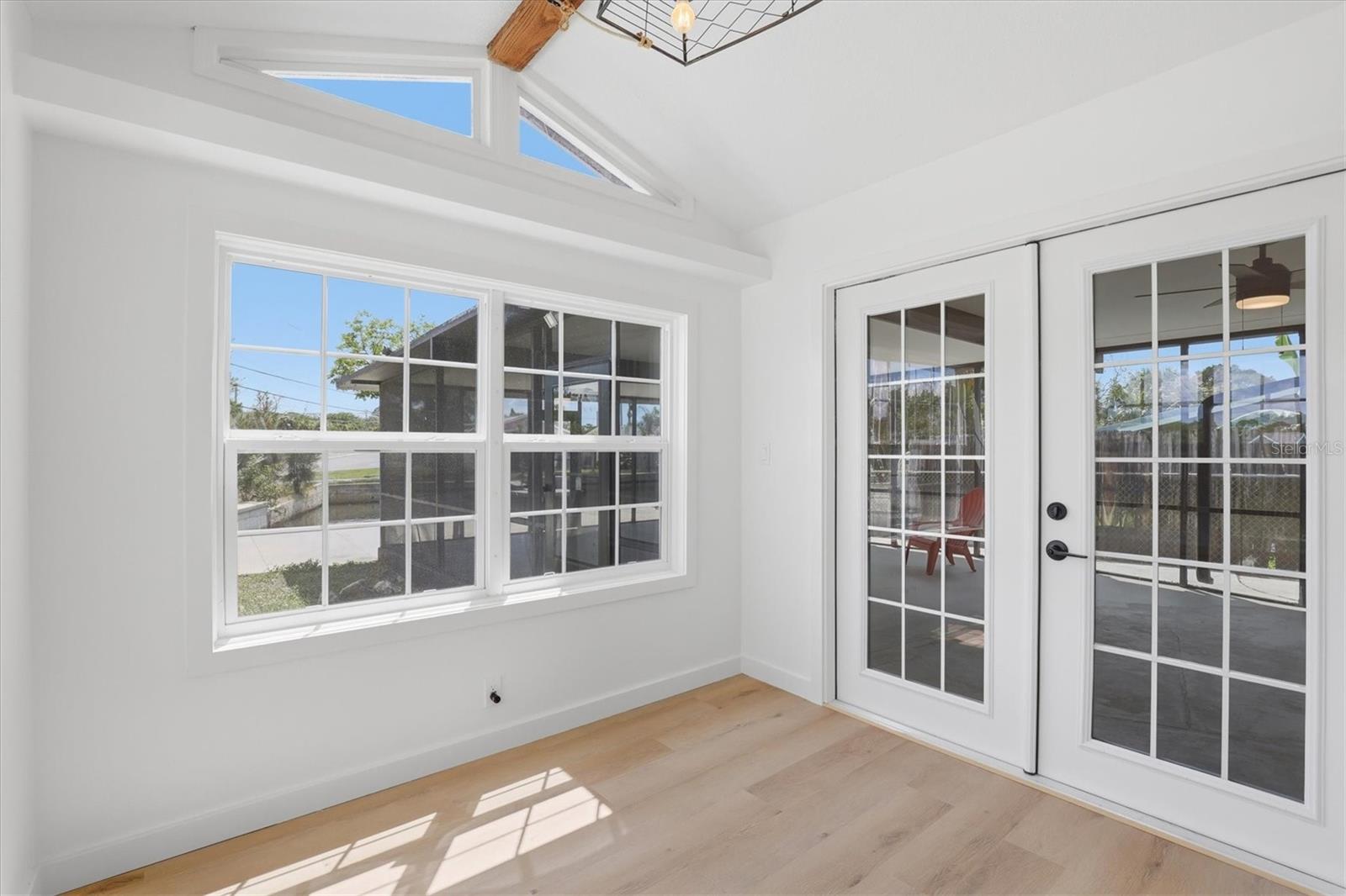 CAPE CAY - Residential